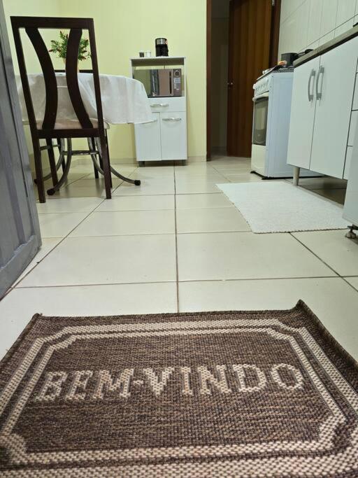 Edificio Hayannes - 1 Quarto - 1 Cozinha - 1 Banheiro - Garagem Coberta - Self Check in -Taxa Para Hospede Com Pets