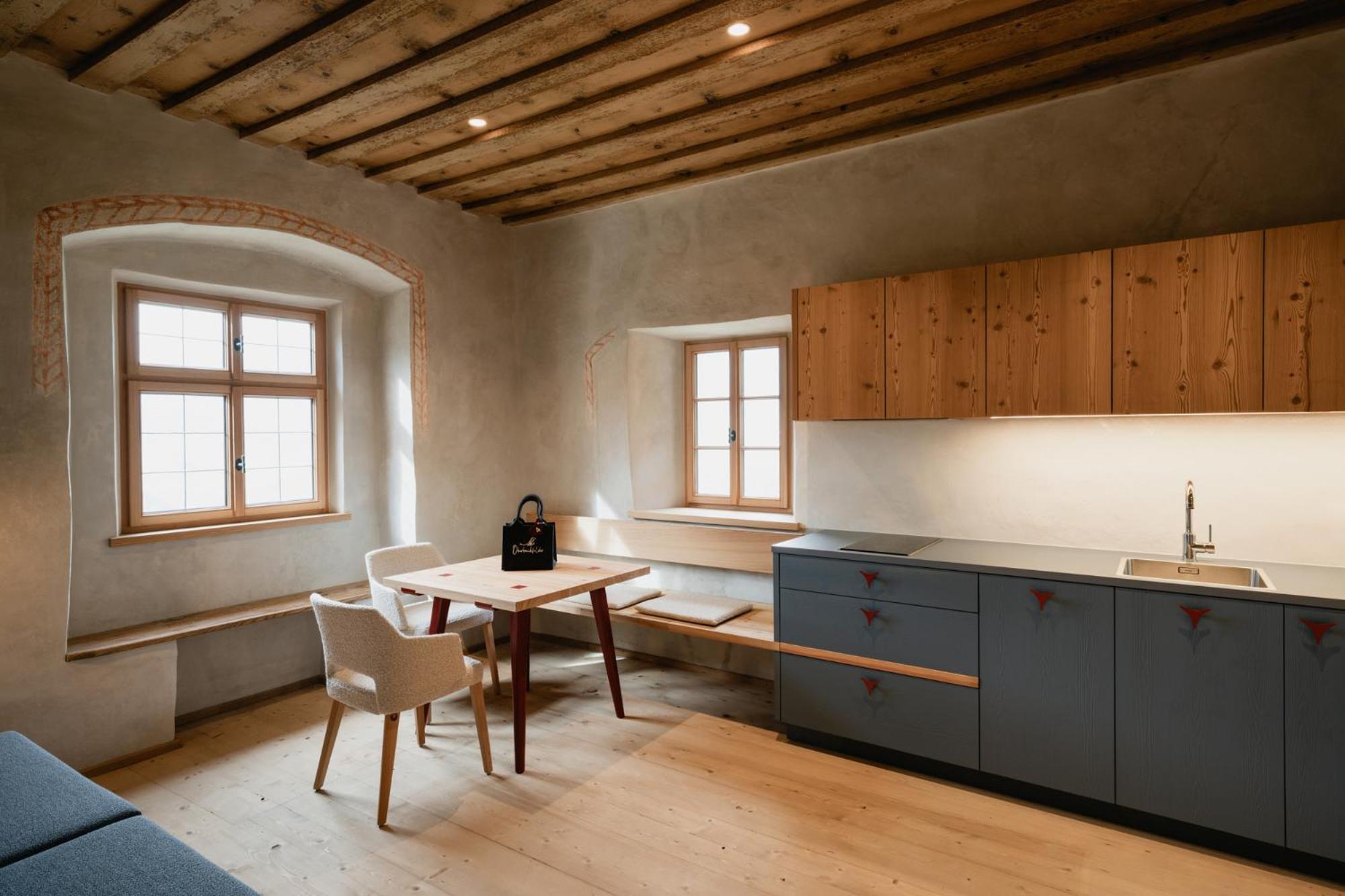 OBERBUCHFELDER historic farmhouse