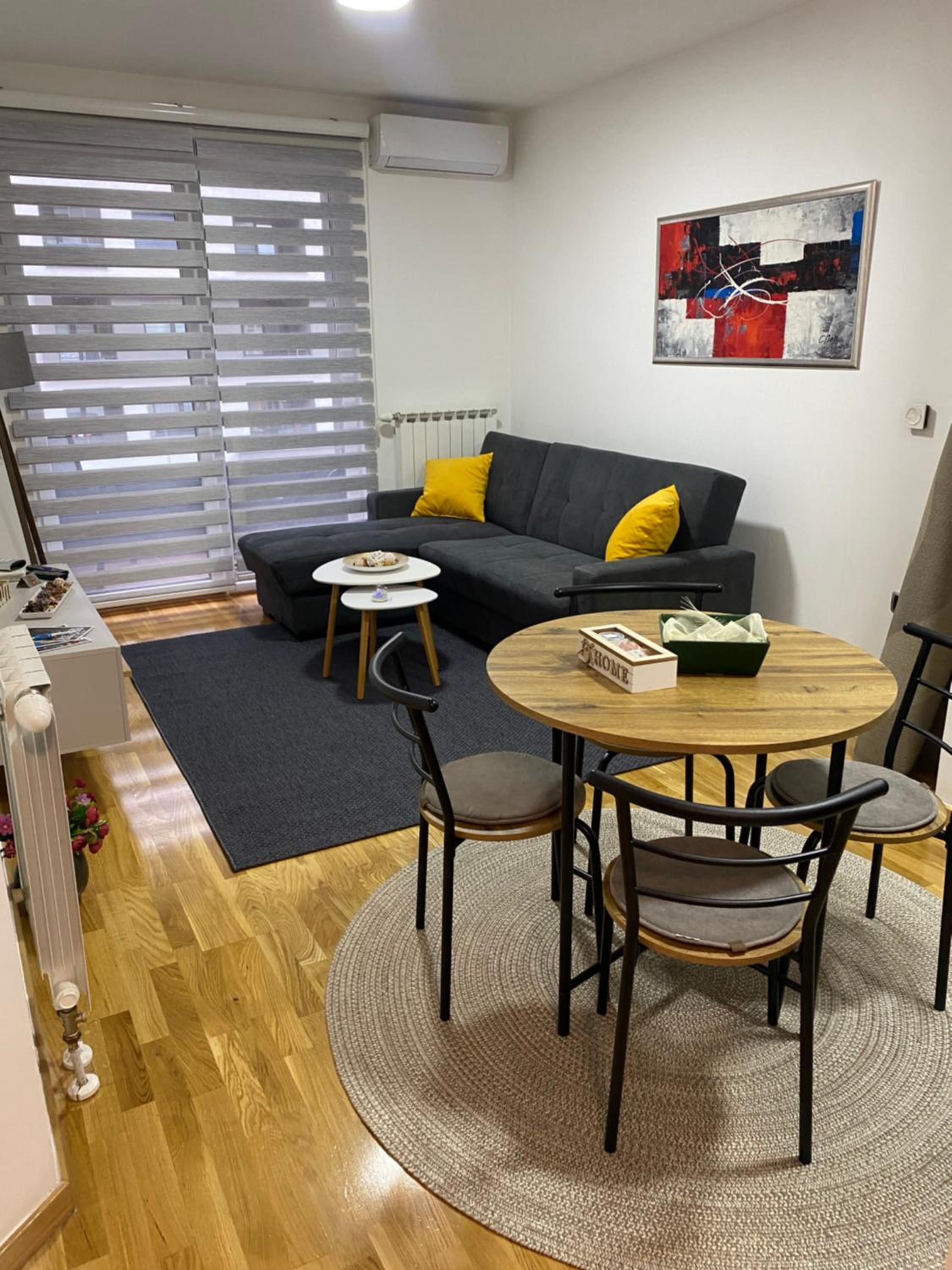 Atmartments EtnA Bulevar, Free Private Parking view 3
