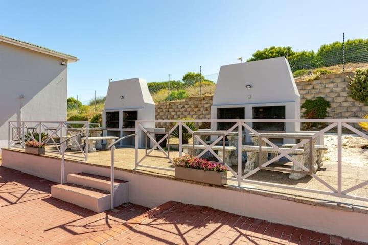 Caline-V Luxury beach Front Flat