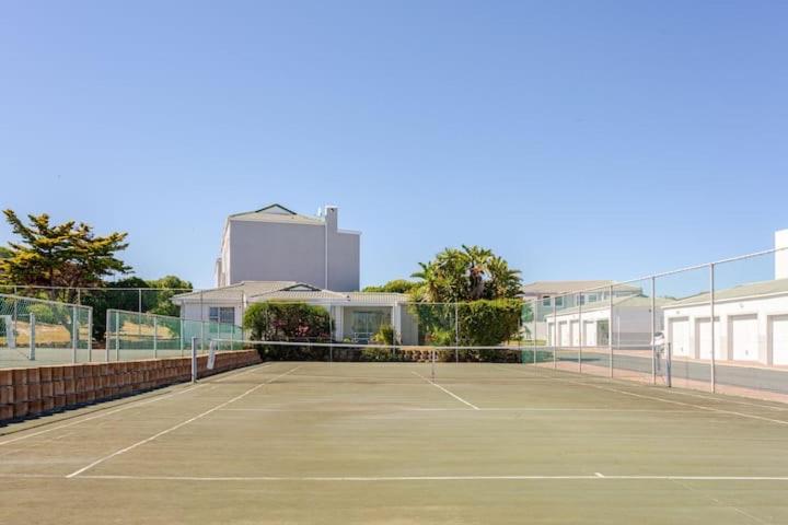 Caline-V Luxury beach Front Flat