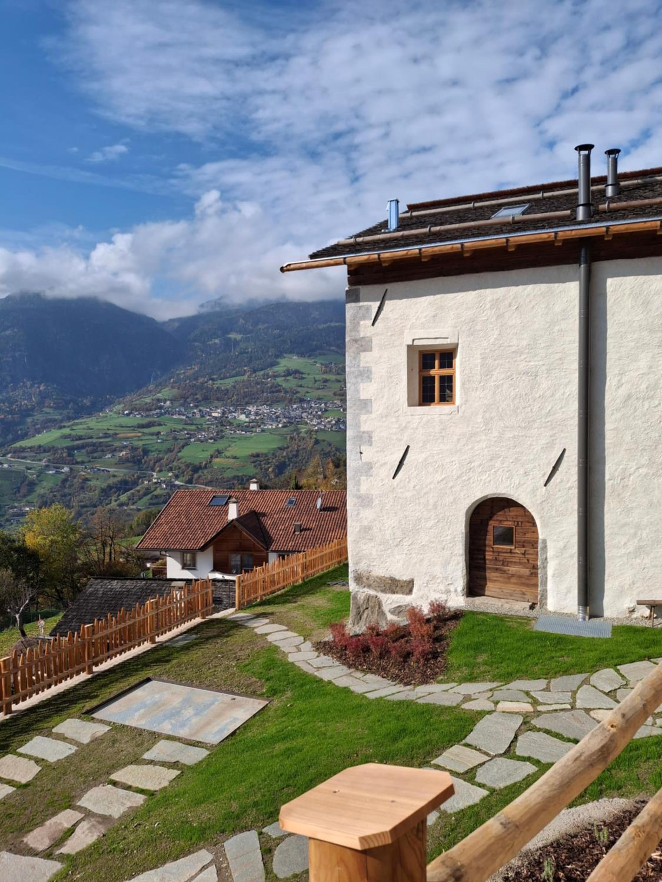 OBERBUCHFELDER historic farmhouse