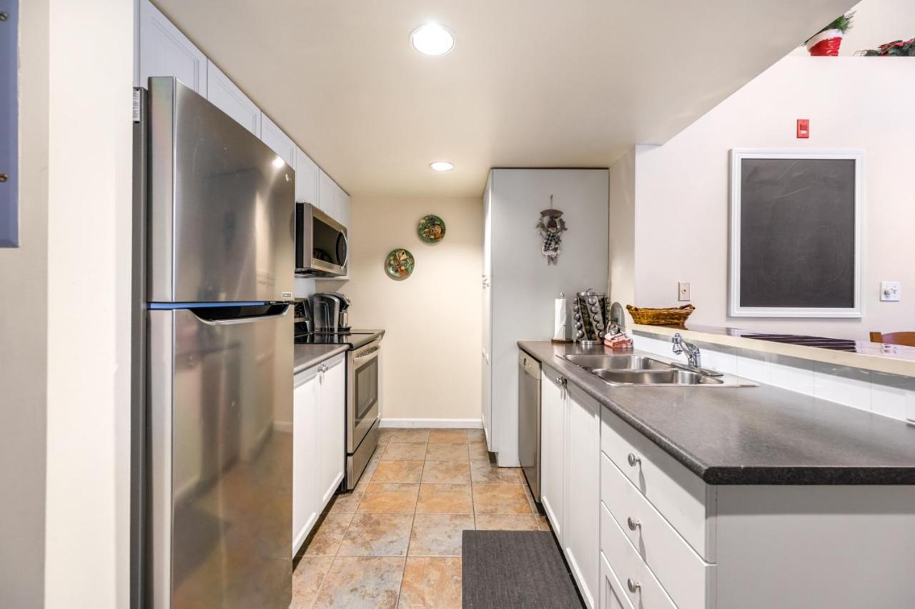 Tyndall stone lodge by Cozystay signature Whistler