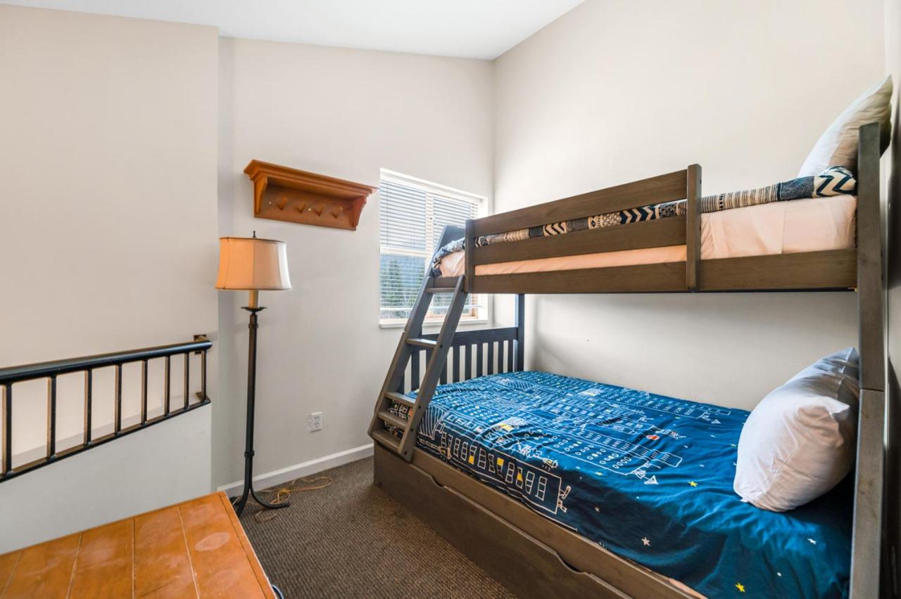 Tyndall stone lodge by Cozystay signature Whistler