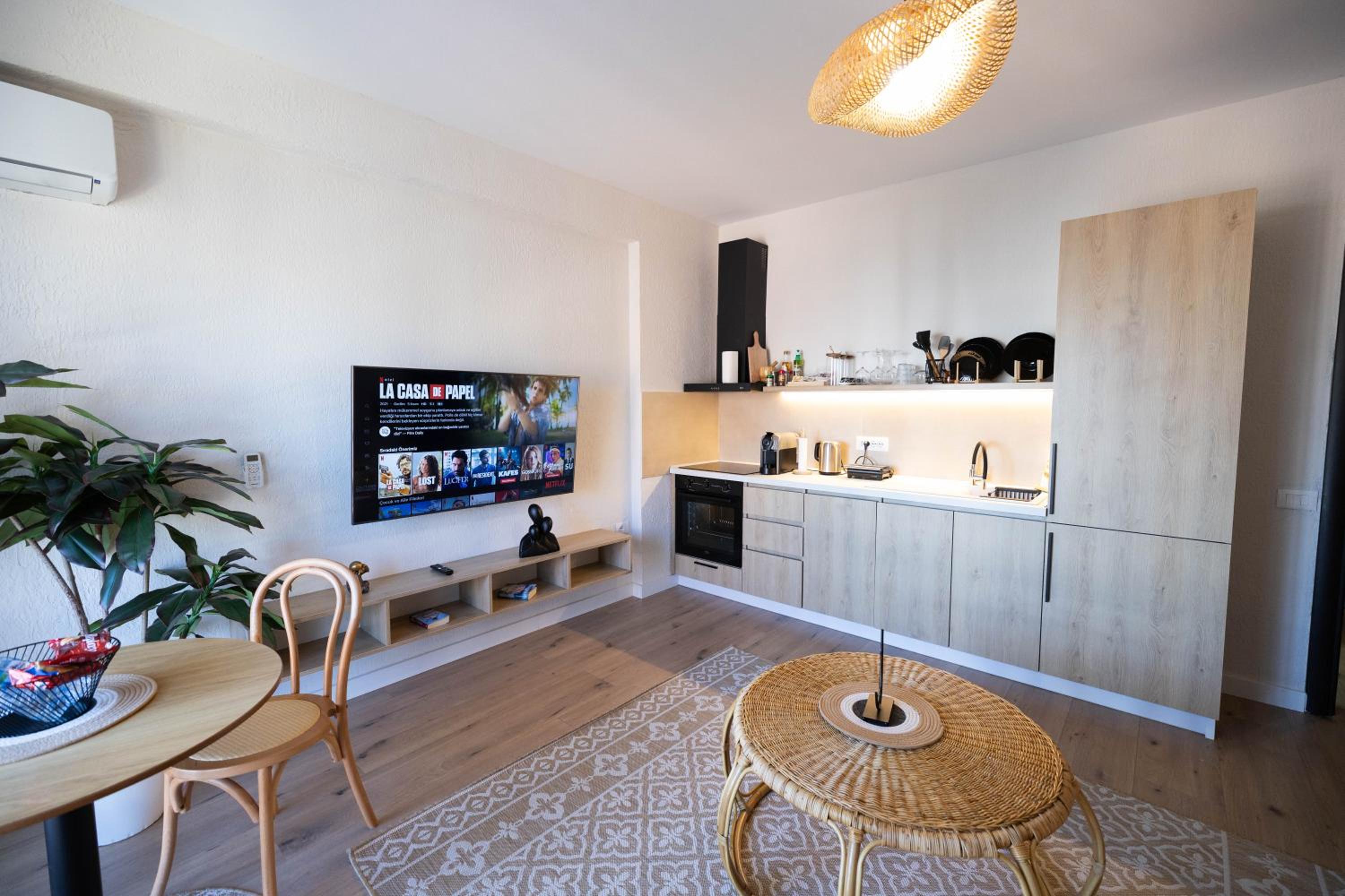 Boho Central Apartment