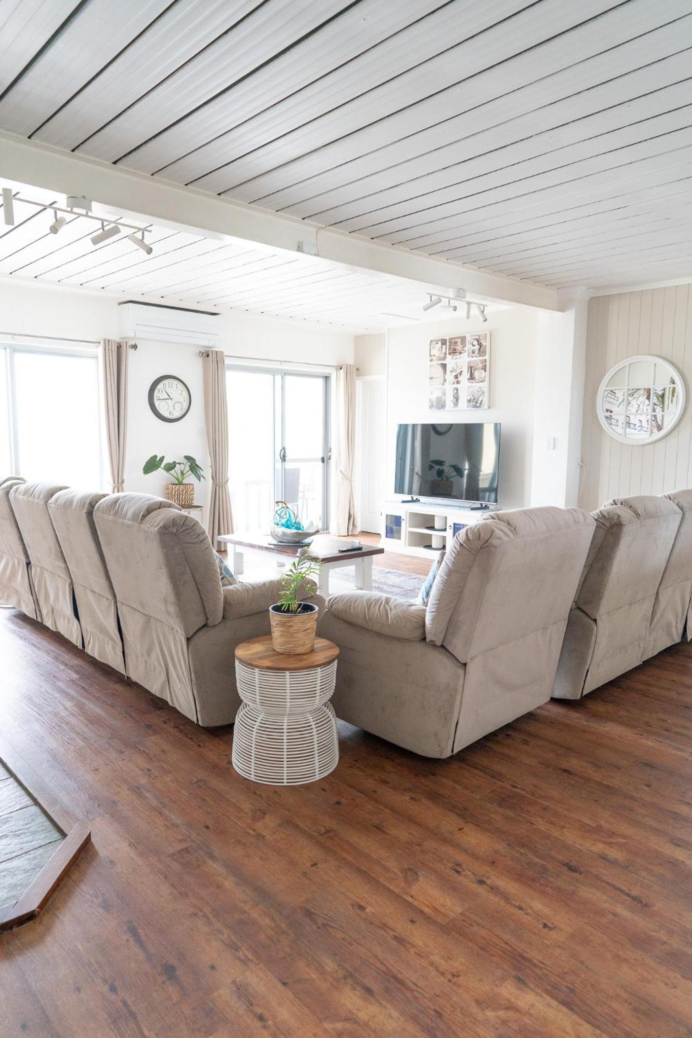 Quinns Beach Mansion Apartment 2