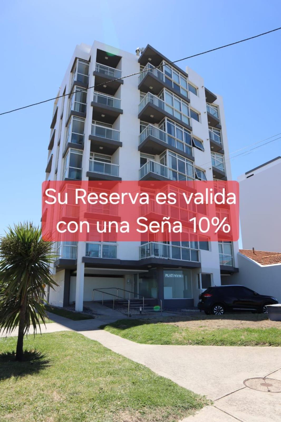Frente Al Mar. Platinum 1-5A