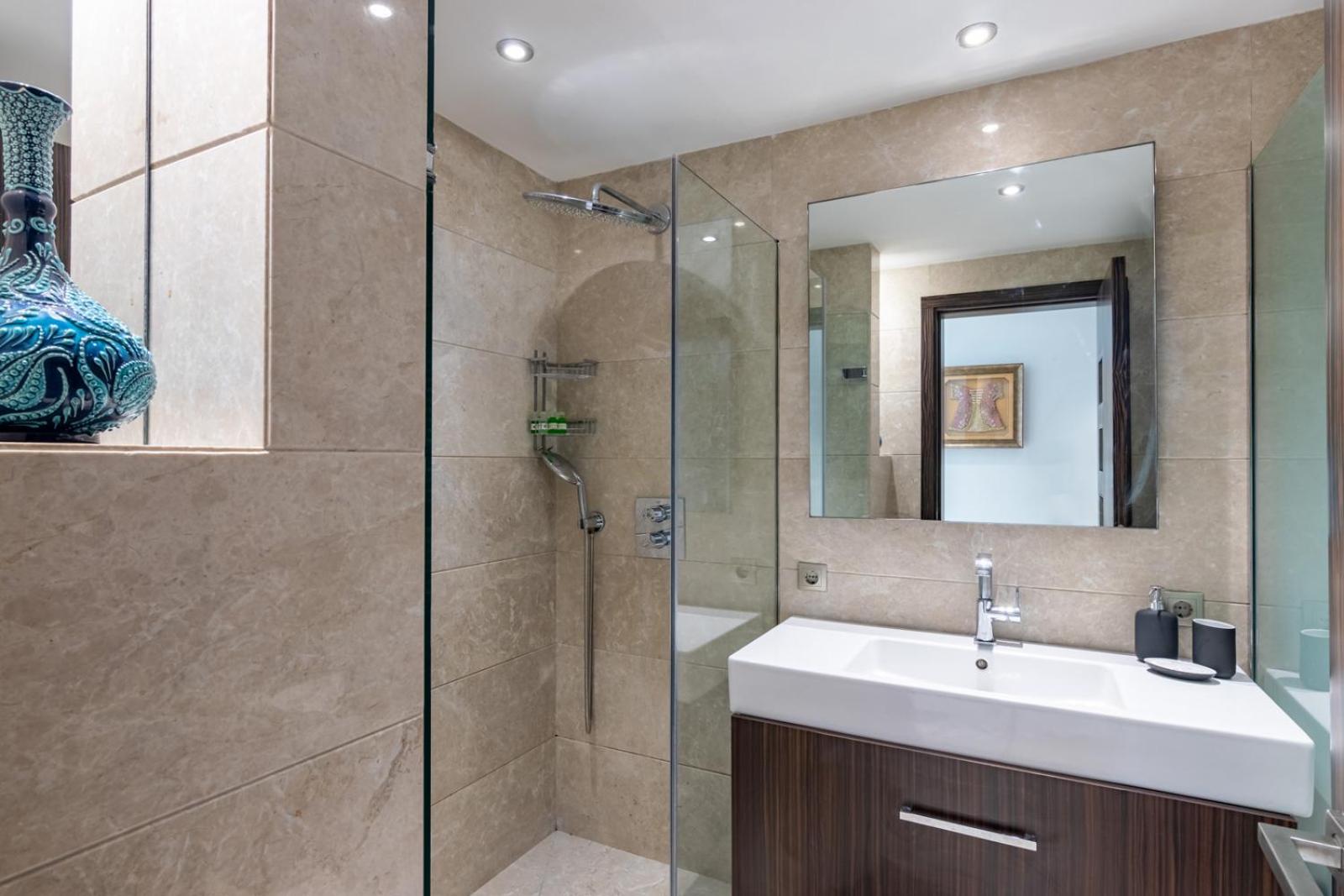 Deger 16 Residences