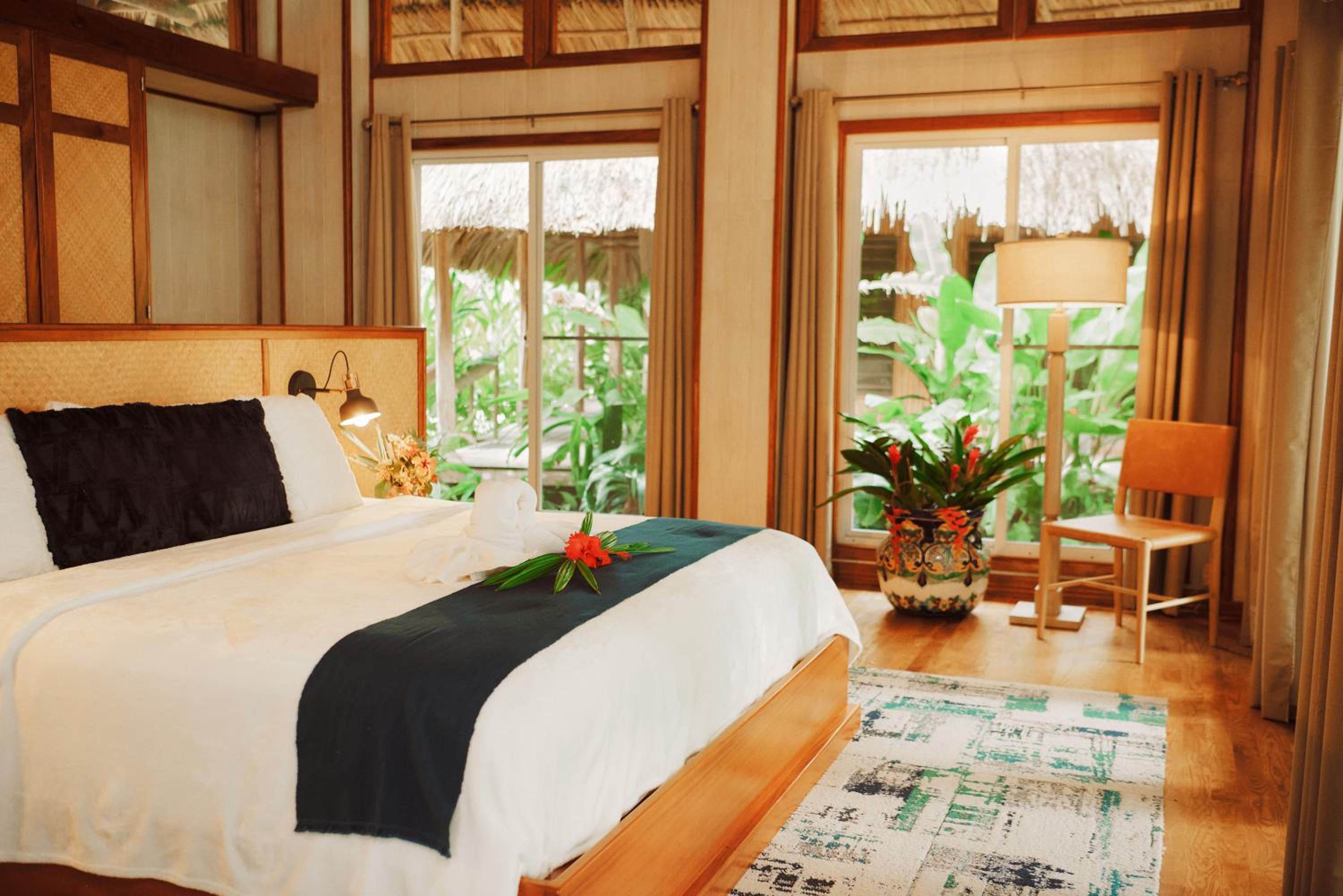 Chan Chich Lodge