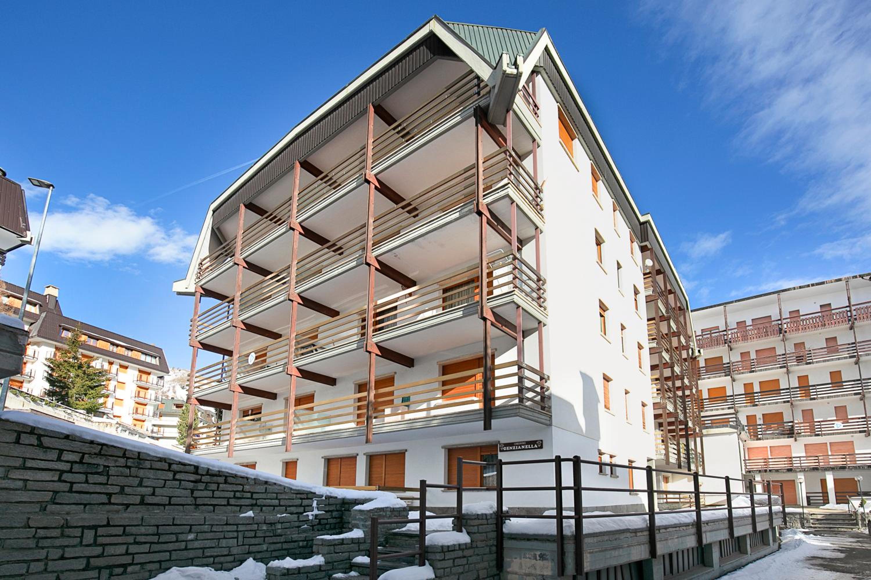 Studio Genzianella Ski In-Ski Out 100m - Happy Rentals en Sestriere
