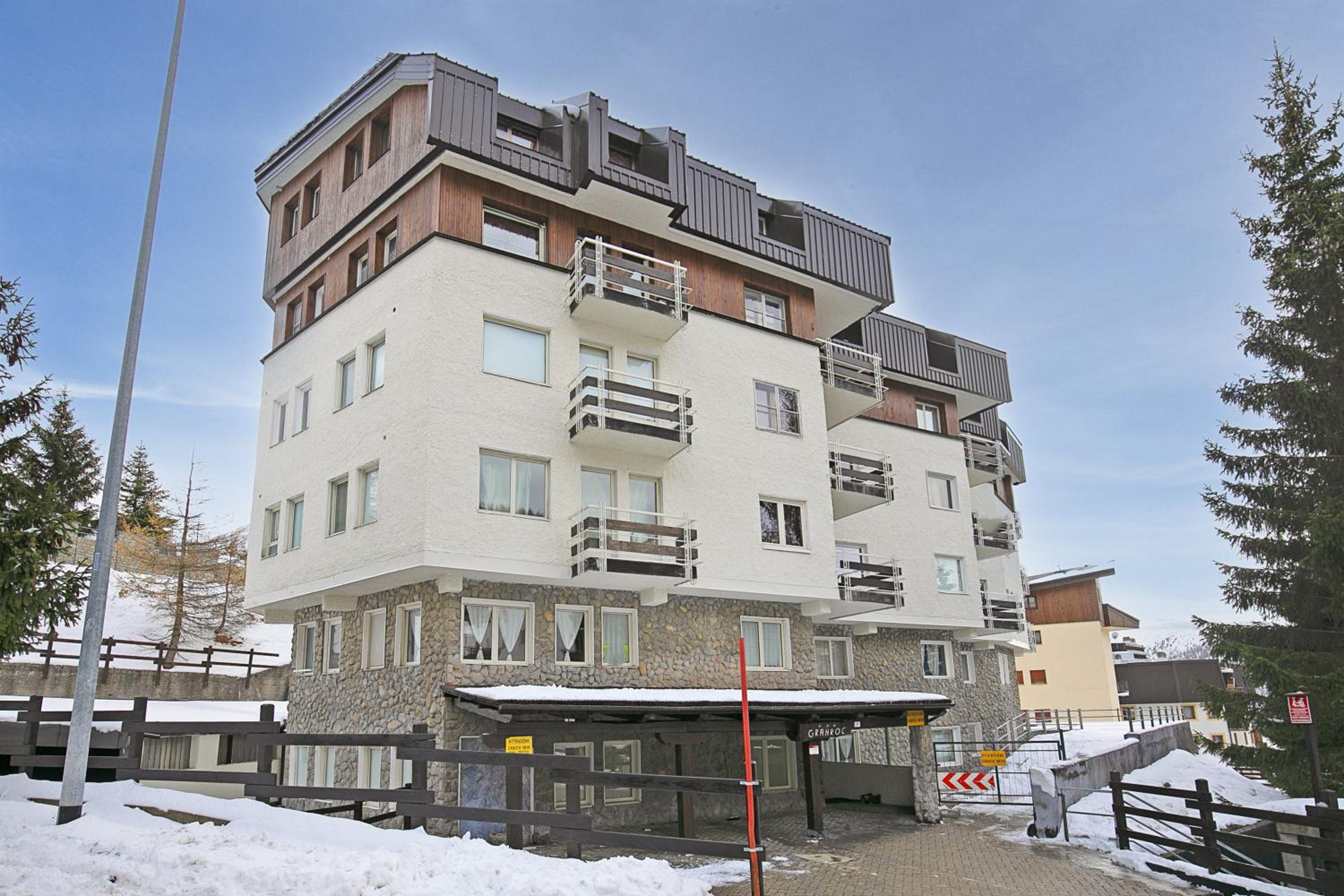 Photo 12