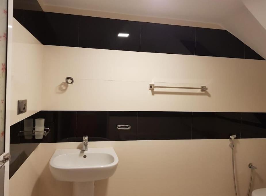 Newlook Holiday Bungalow-Matale
