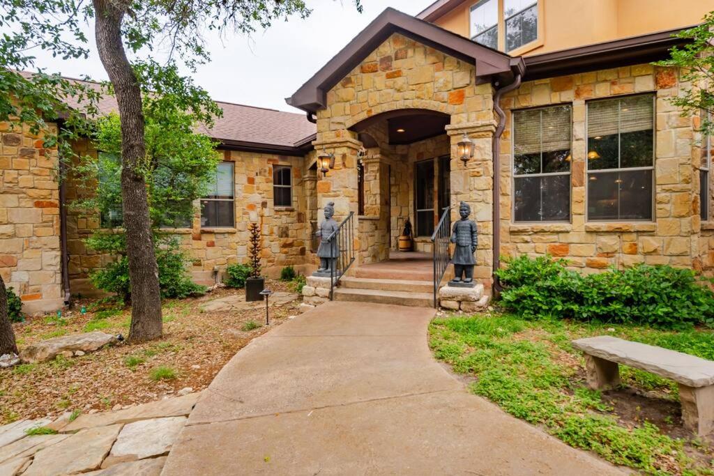 Pool and Spa, Pet friendly, Downstairs Master
