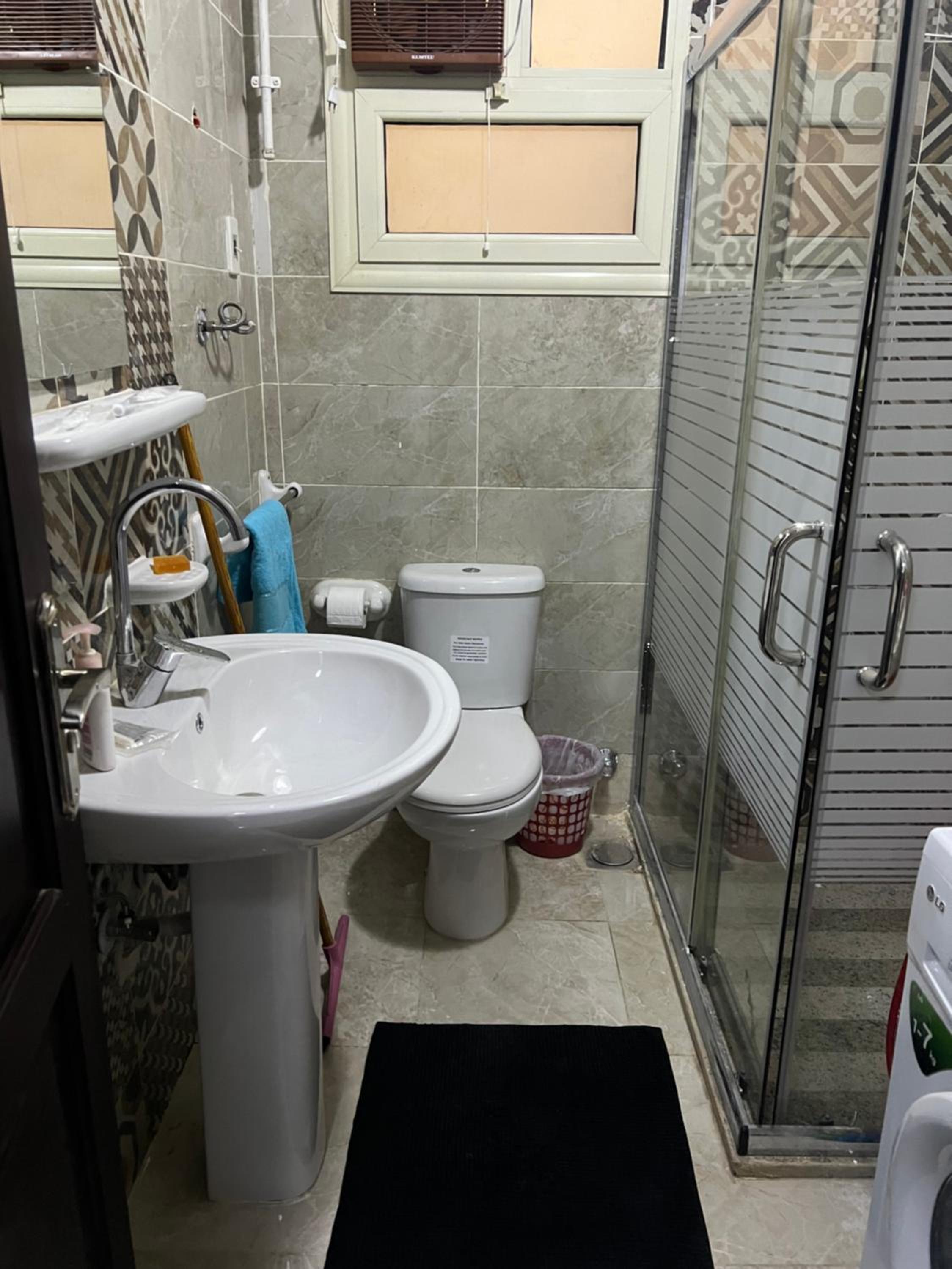 Elegant luxury app auc avenue New cairo