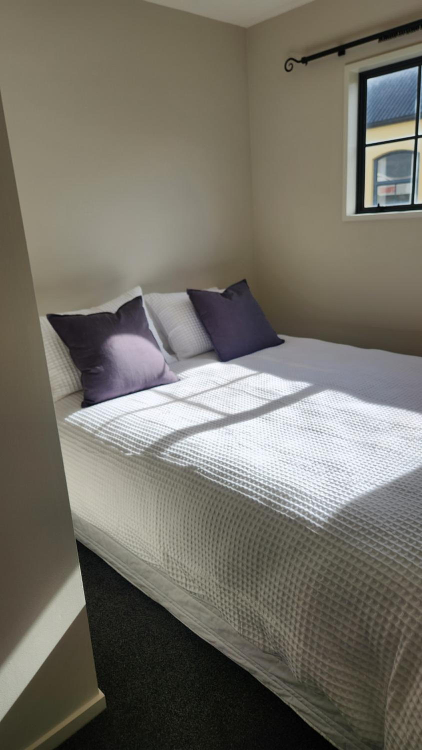 CBD Retreat, Three Bedroom Apartment view 3
