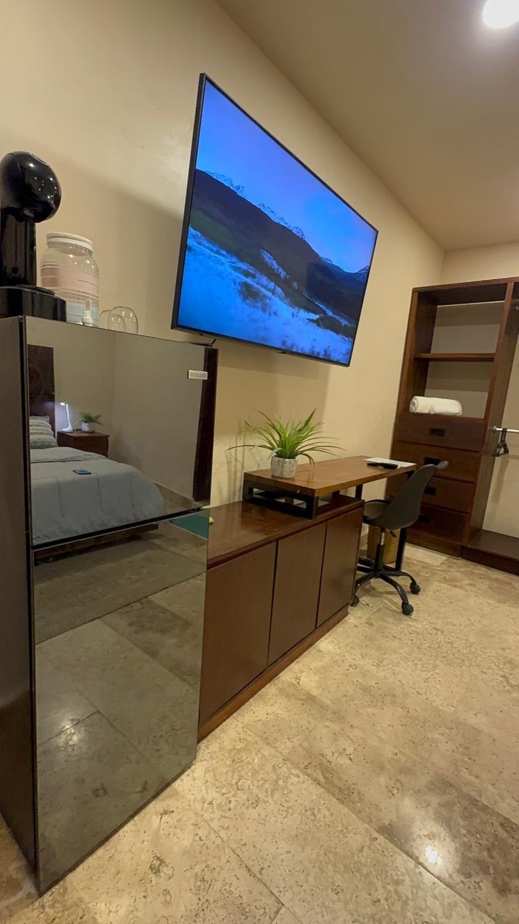 hotel room