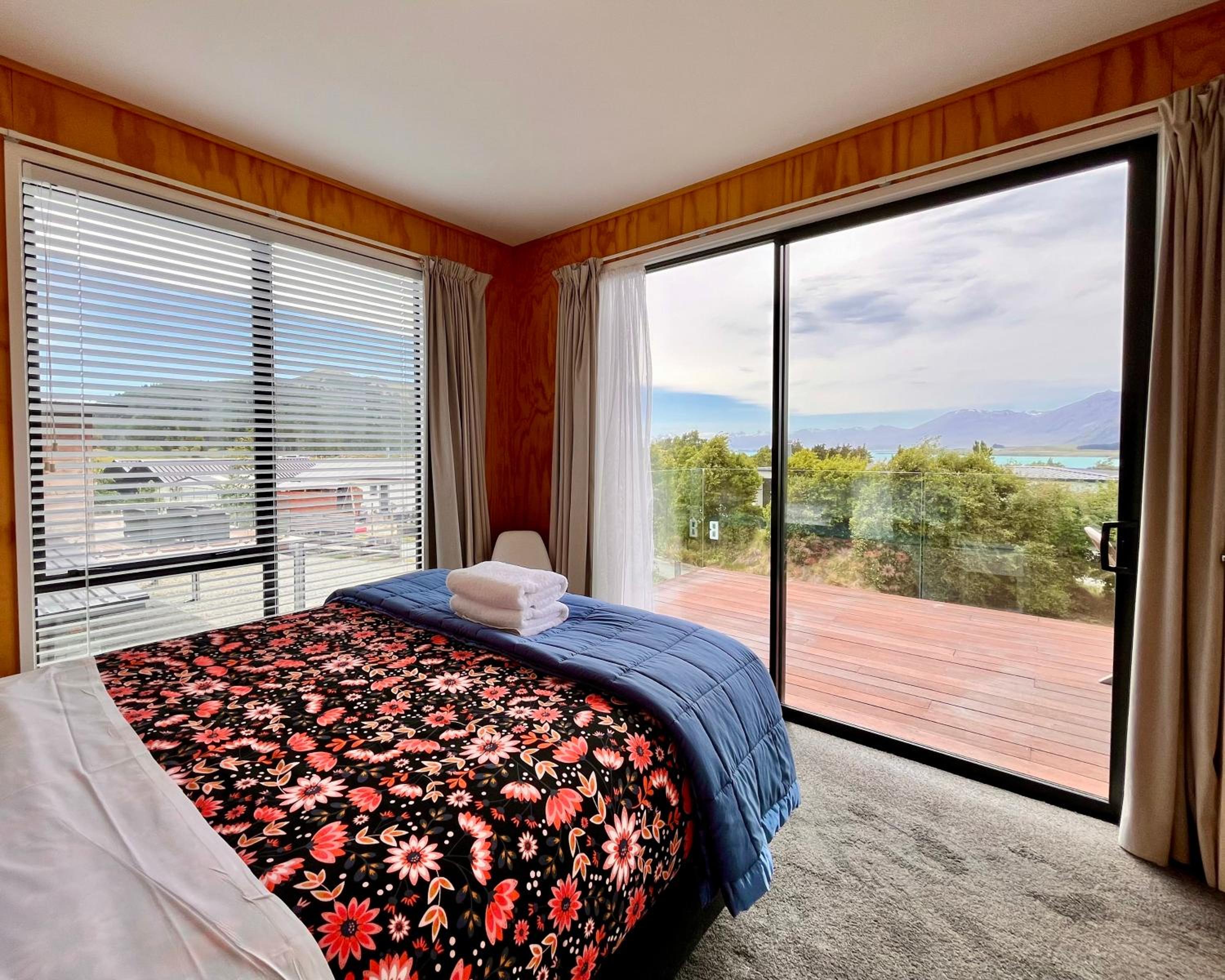 Nordic Escape - Lake Tekapo view 4