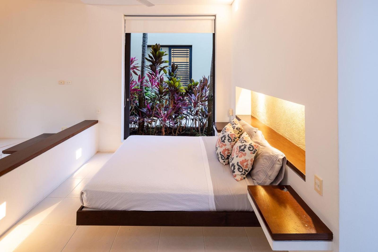 Splendid 5BR Villa at Mesa de Yeguas