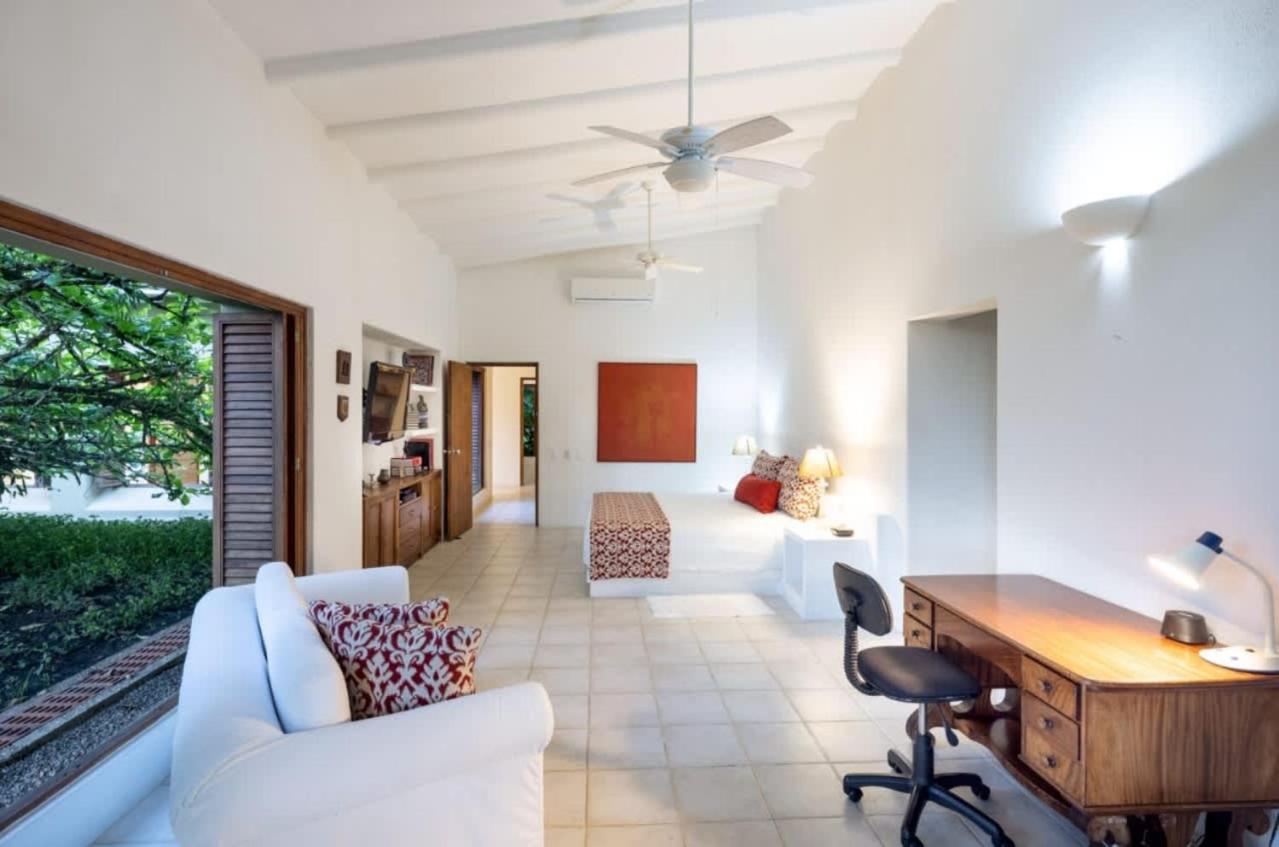 Spacious 5BR Villa at Mesa de Yeguas