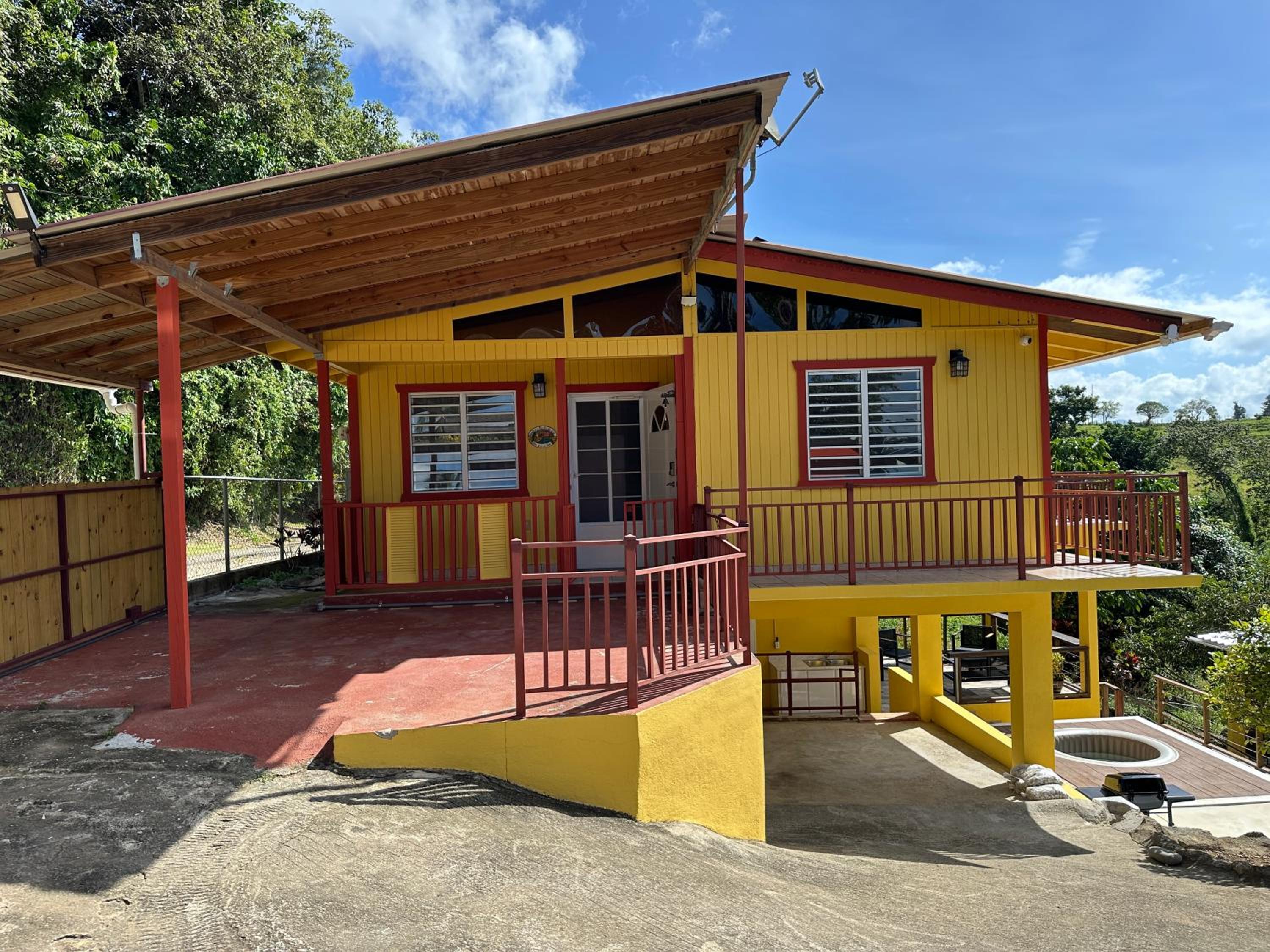 Hotel La Casita Amarilla En Utuado, Puerto Rico