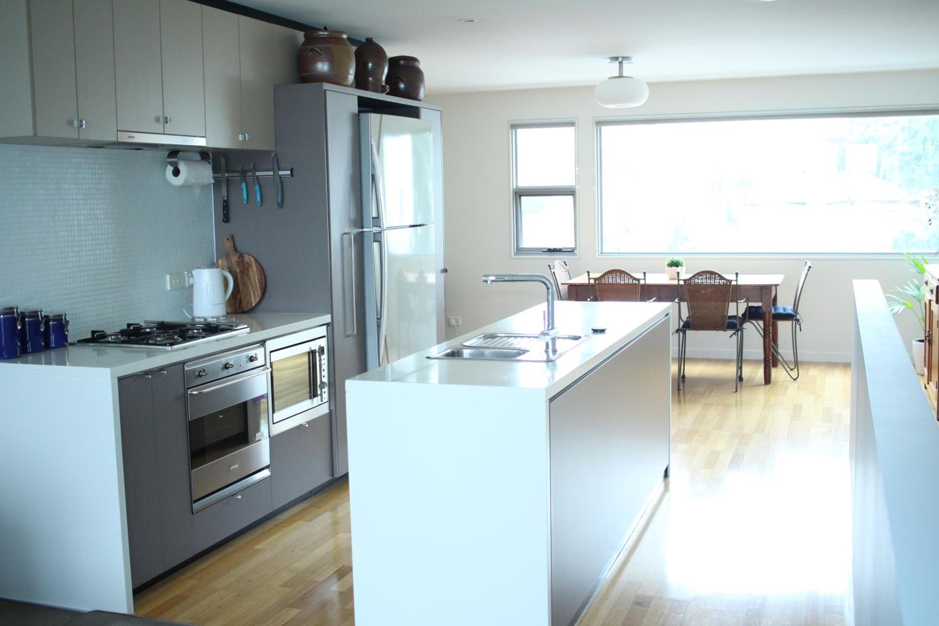 Cataract 7 - CBD 2 Br Free Parking