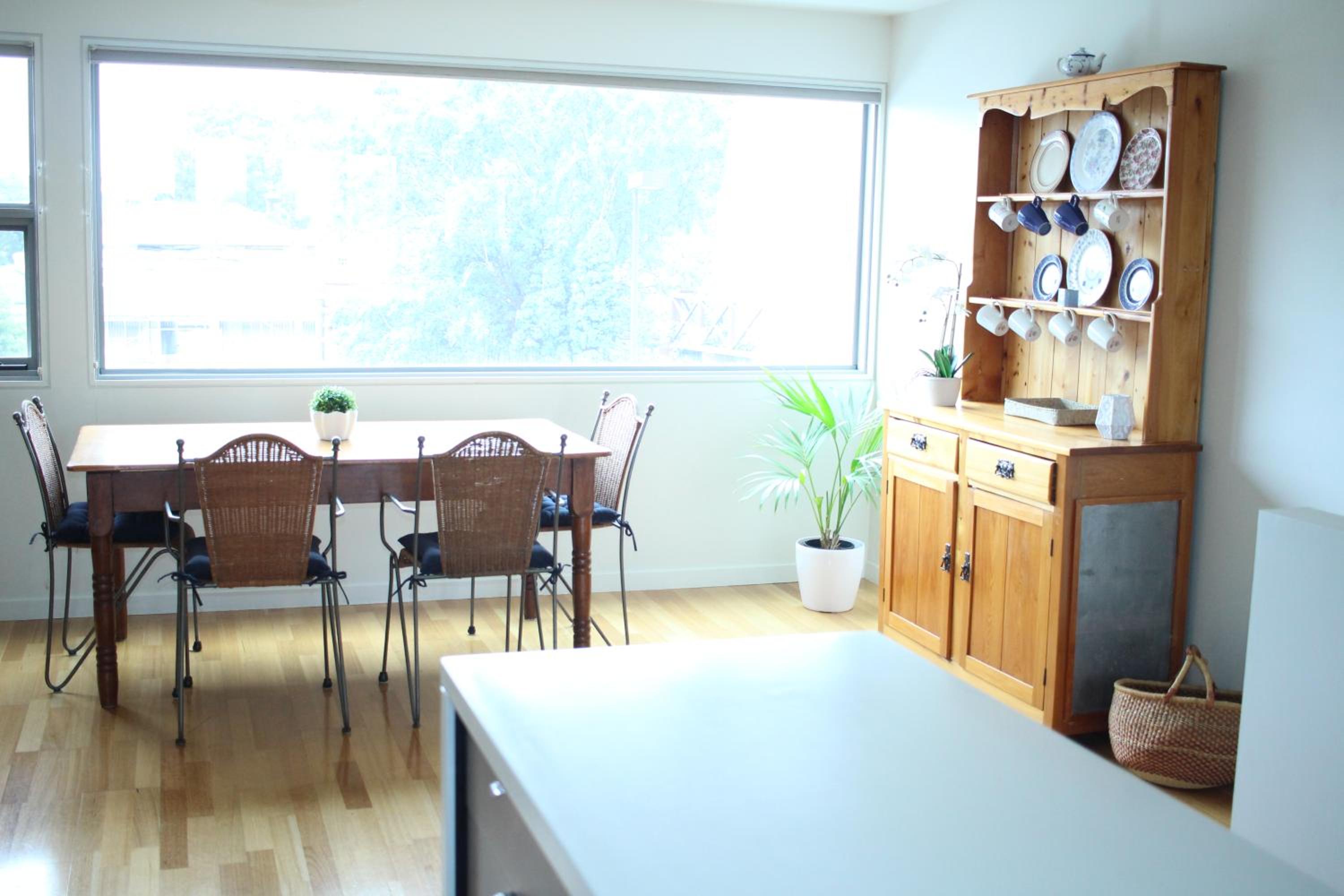 Cataract 7 - CBD 2 Br Free Parking