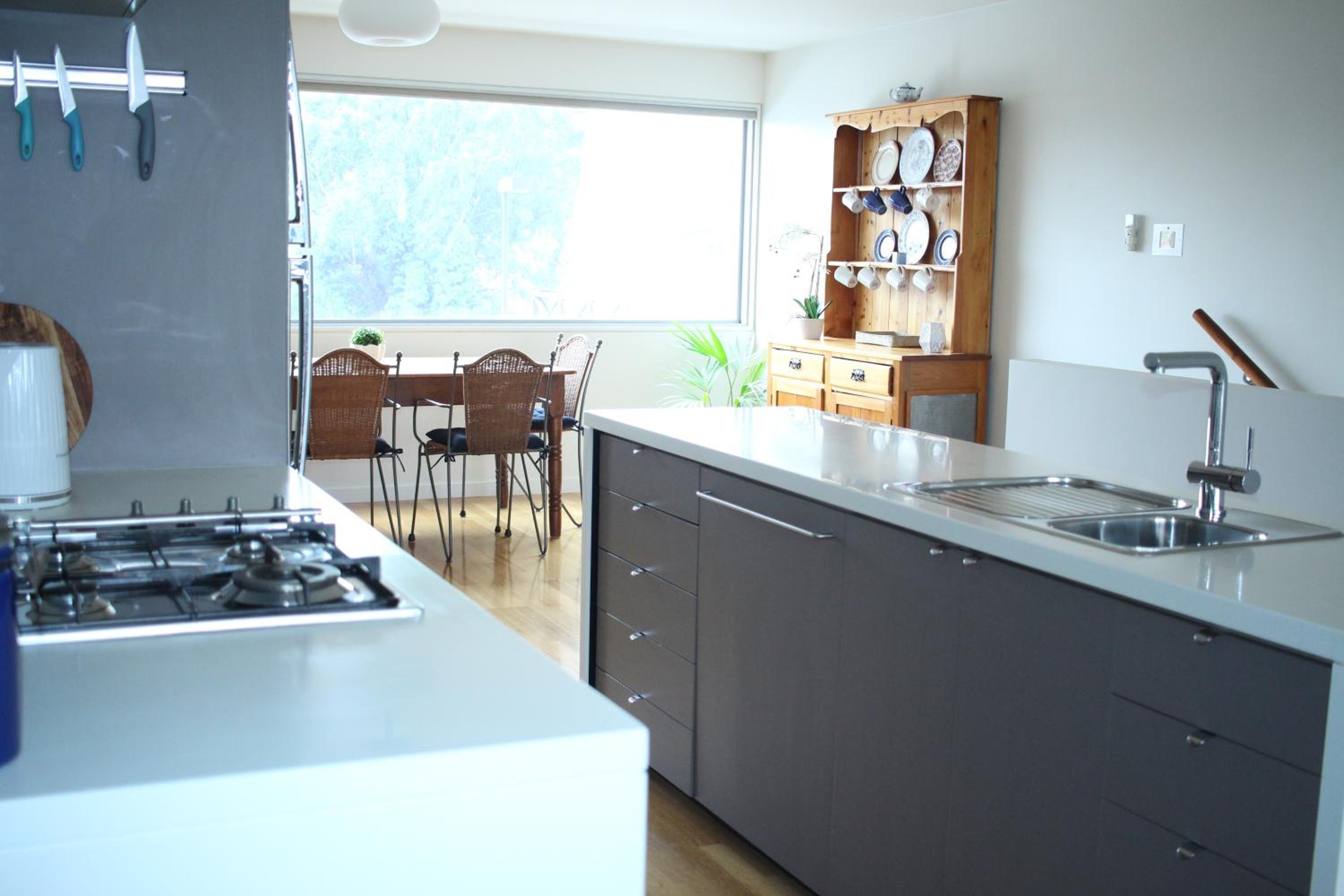 Cataract 7 - CBD 2 Br Free Parking