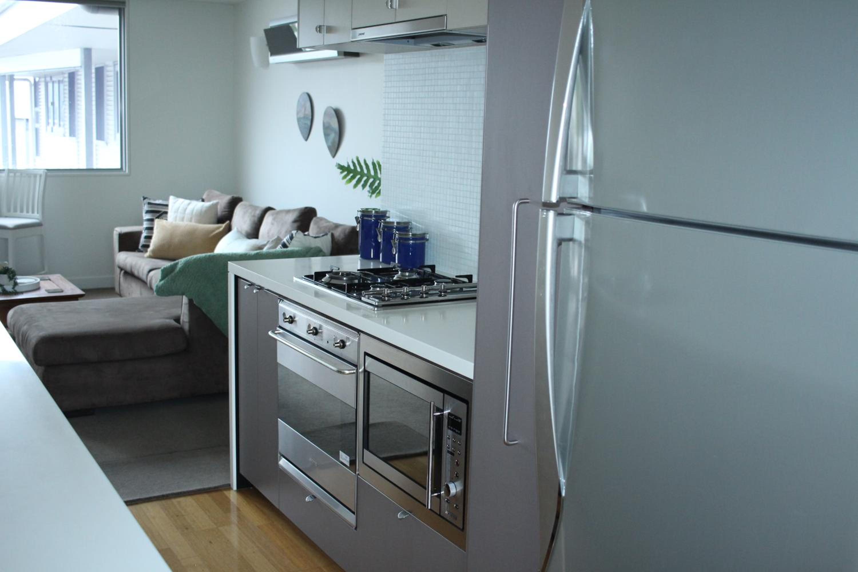 Cataract 7 - CBD 2 Br Free Parking