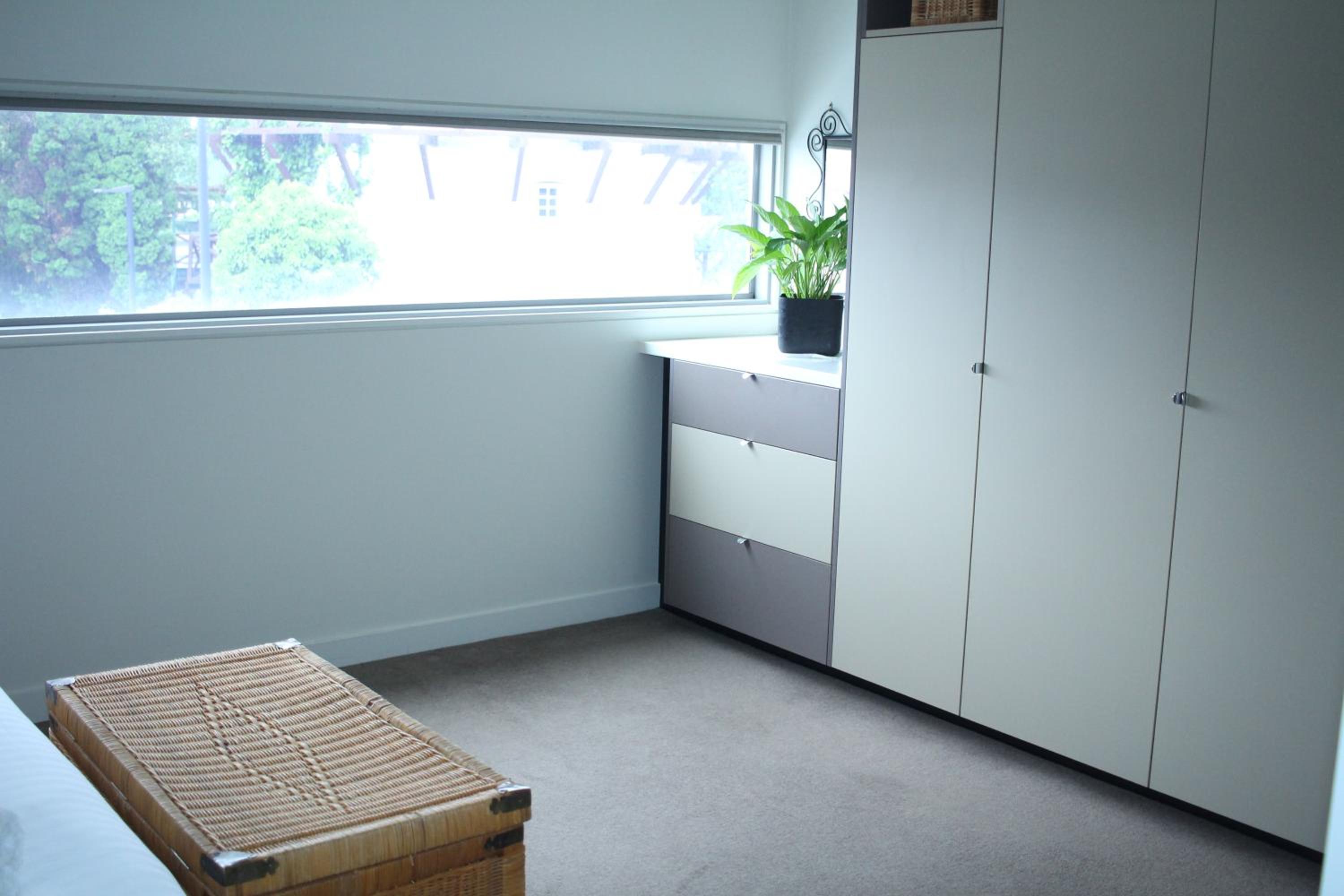 Cataract 7 - CBD 2 Br Free Parking