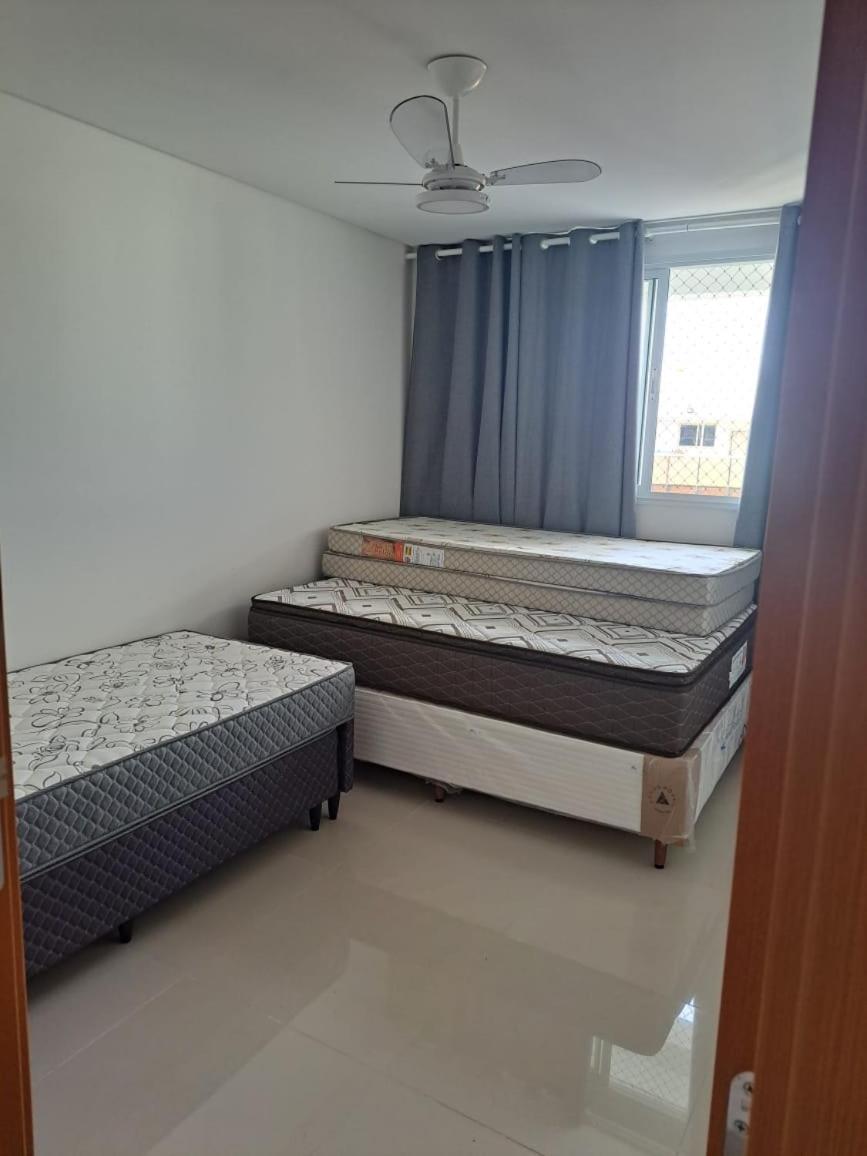 Lindo apartamento na praia do morro com vista para o mar, espaçoso, prédio novinho