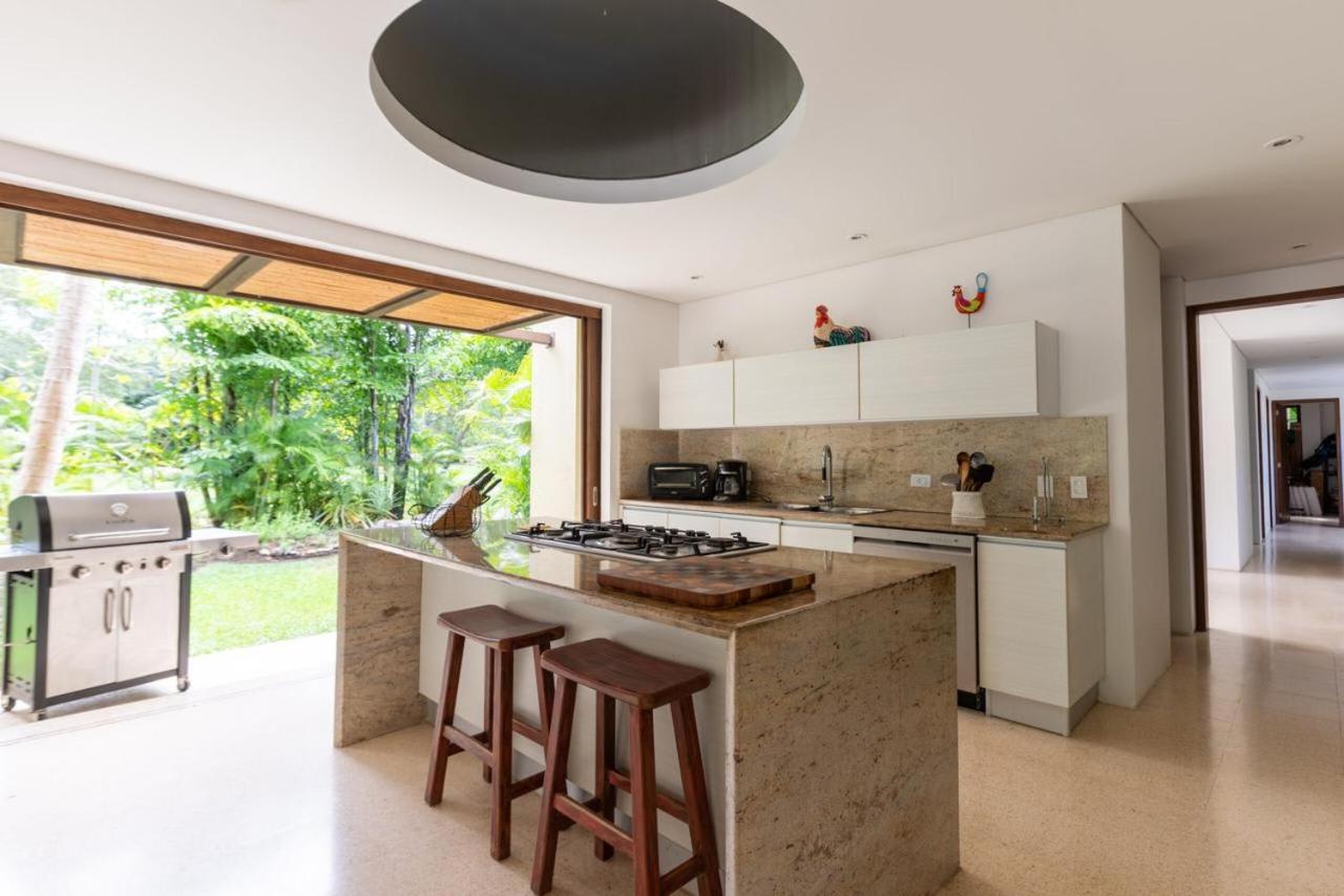 Beautiful 4BR Villa at Mesa de Yeguas