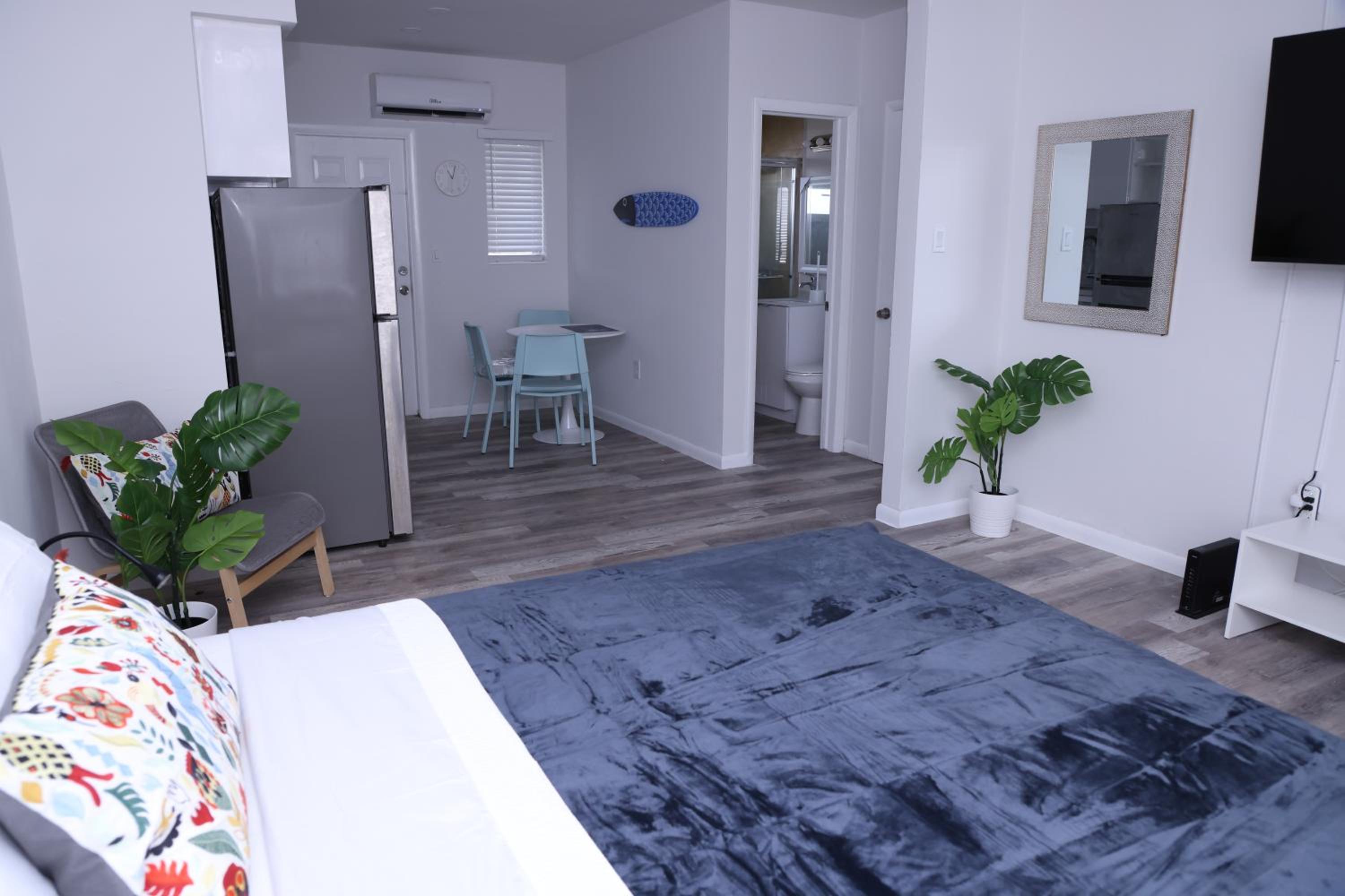 Douglas rd apartments