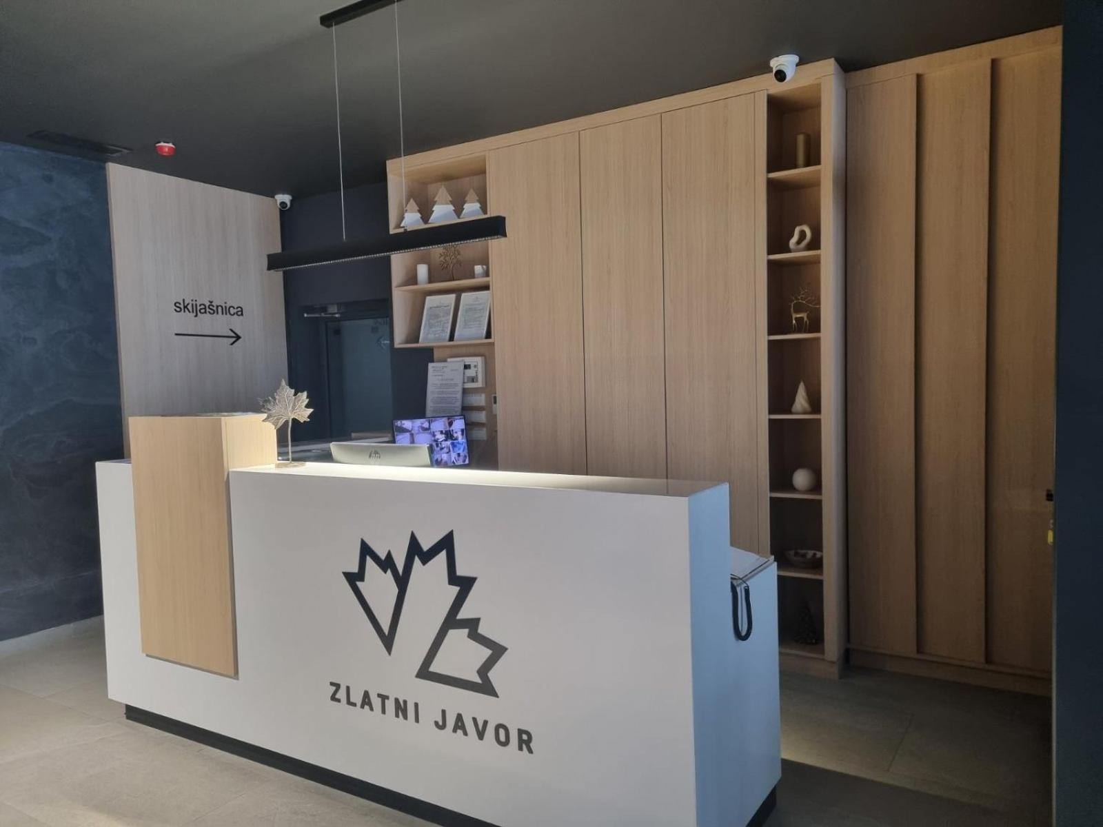 Apartment 505 - Zlatni javor