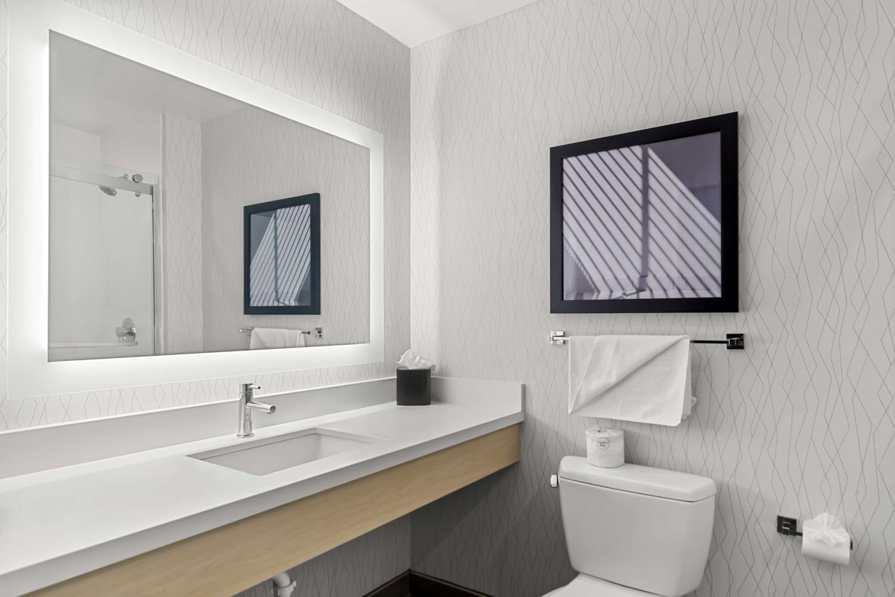 Ogallala Vacations - Best Western Plus Ogallala Inn - Property Image 12