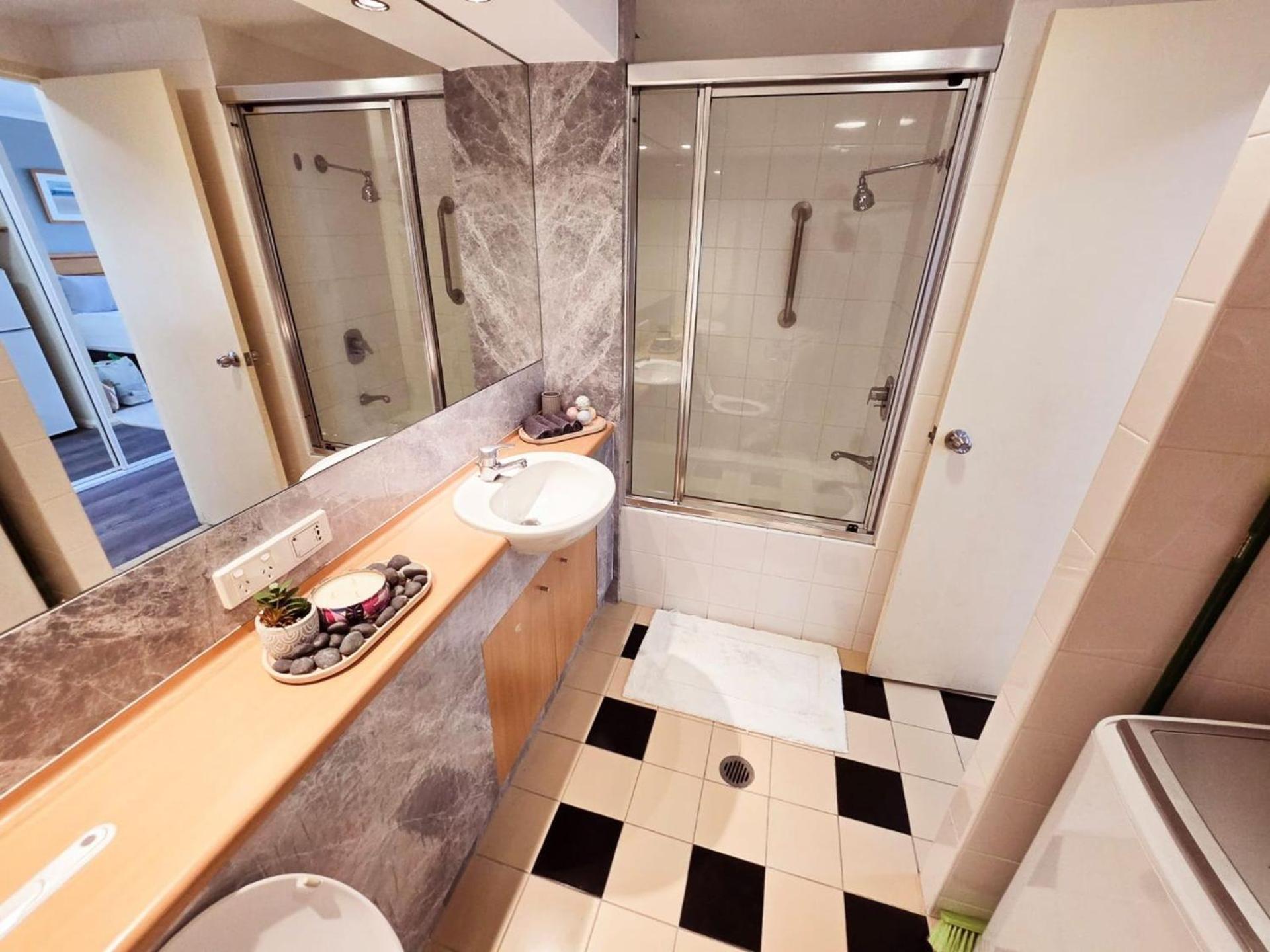 The Entrance Waterfront Studio, Balcony, Pool, Water Views, Unit 208