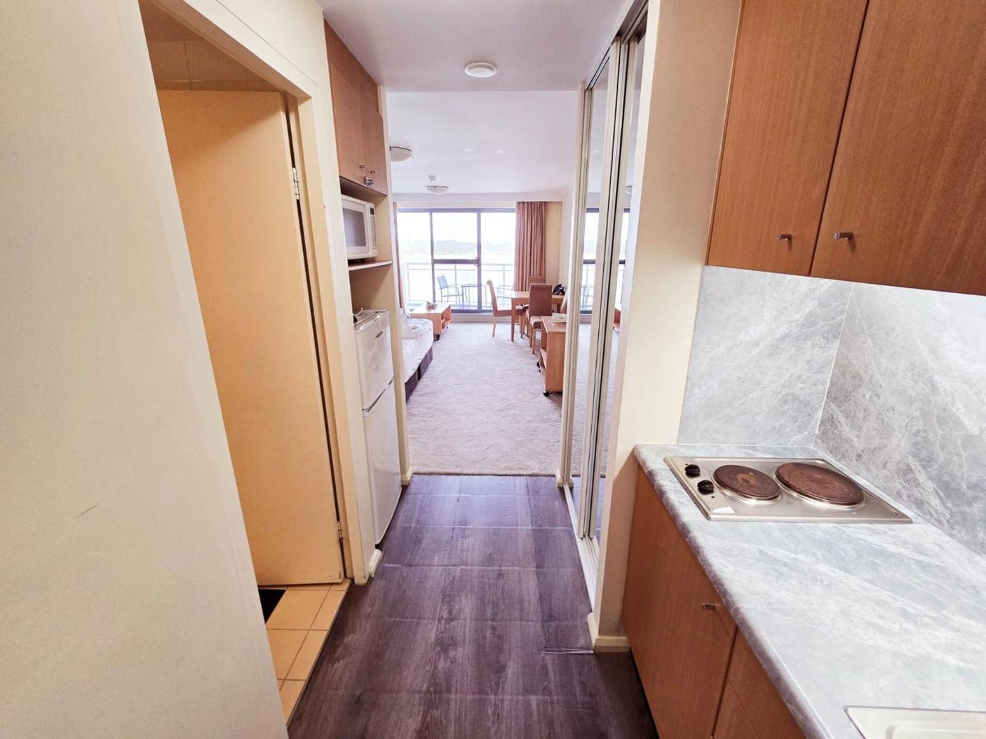 The Entrance Waterfront Studio, Balcony, Pool, Water Views, Unit 208