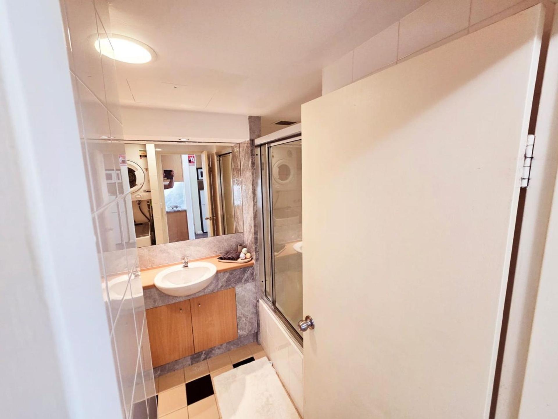 The Entrance Waterfront Studio, Balcony, Pool, Water Views, Unit 208