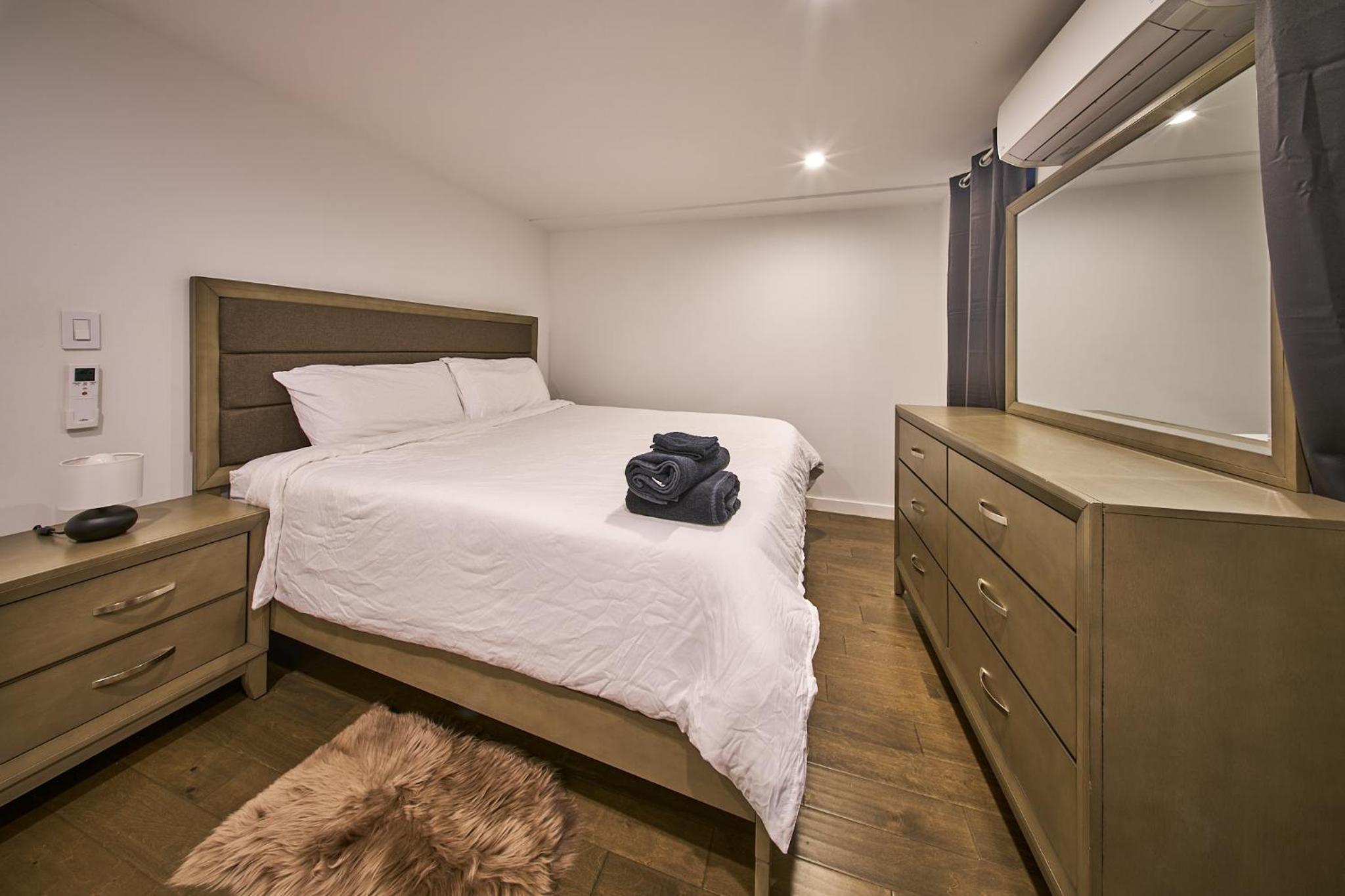Modern 2 Bedroom Retreat in Downtown Manhattan