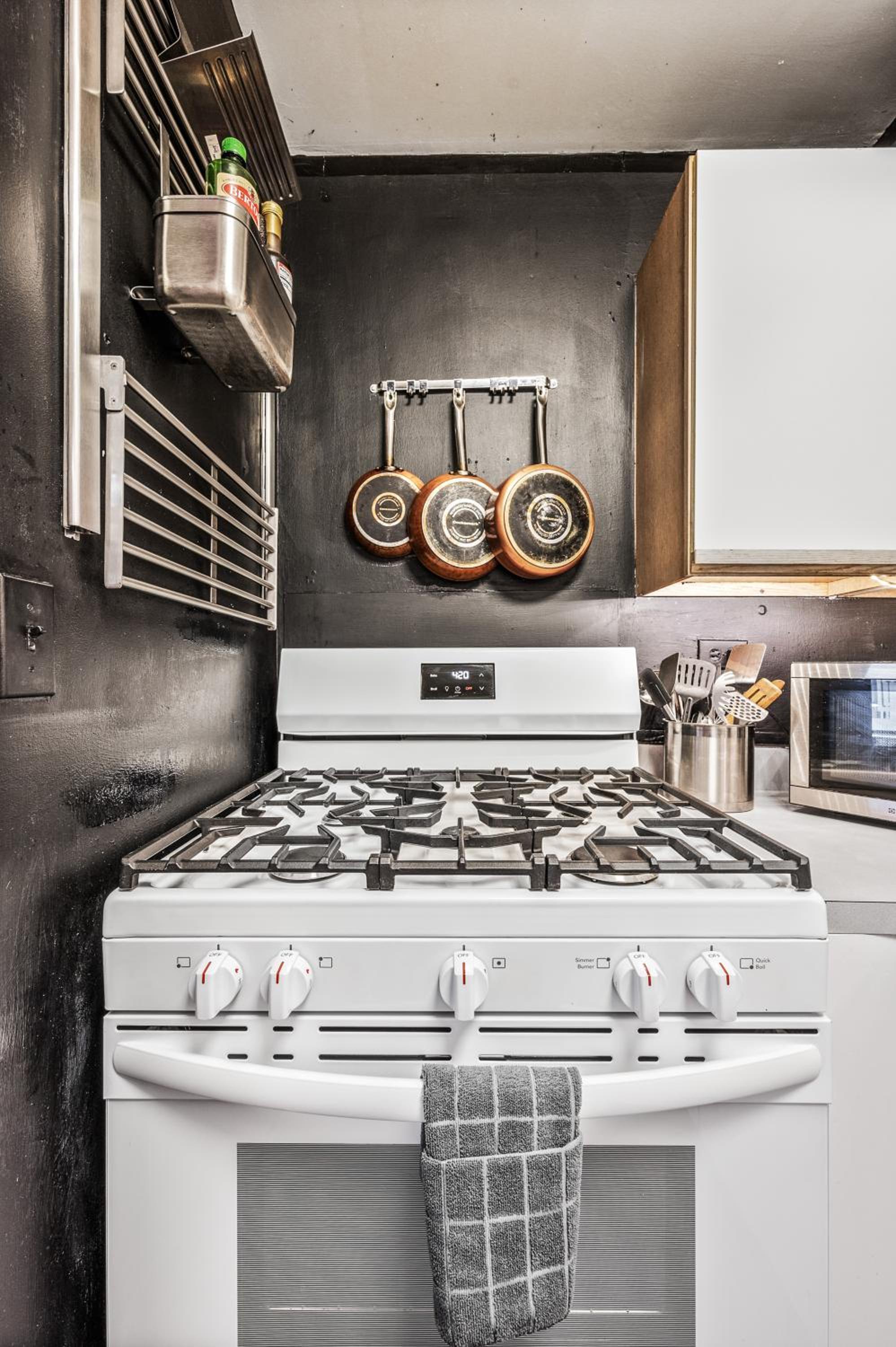 Lower East Side One Bedroom