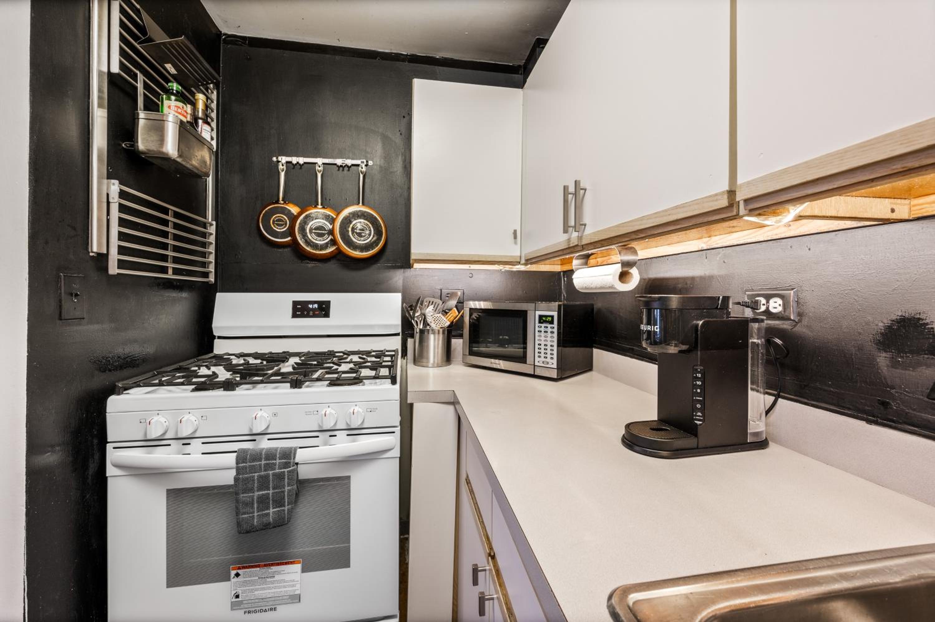 Lower East Side One Bedroom
