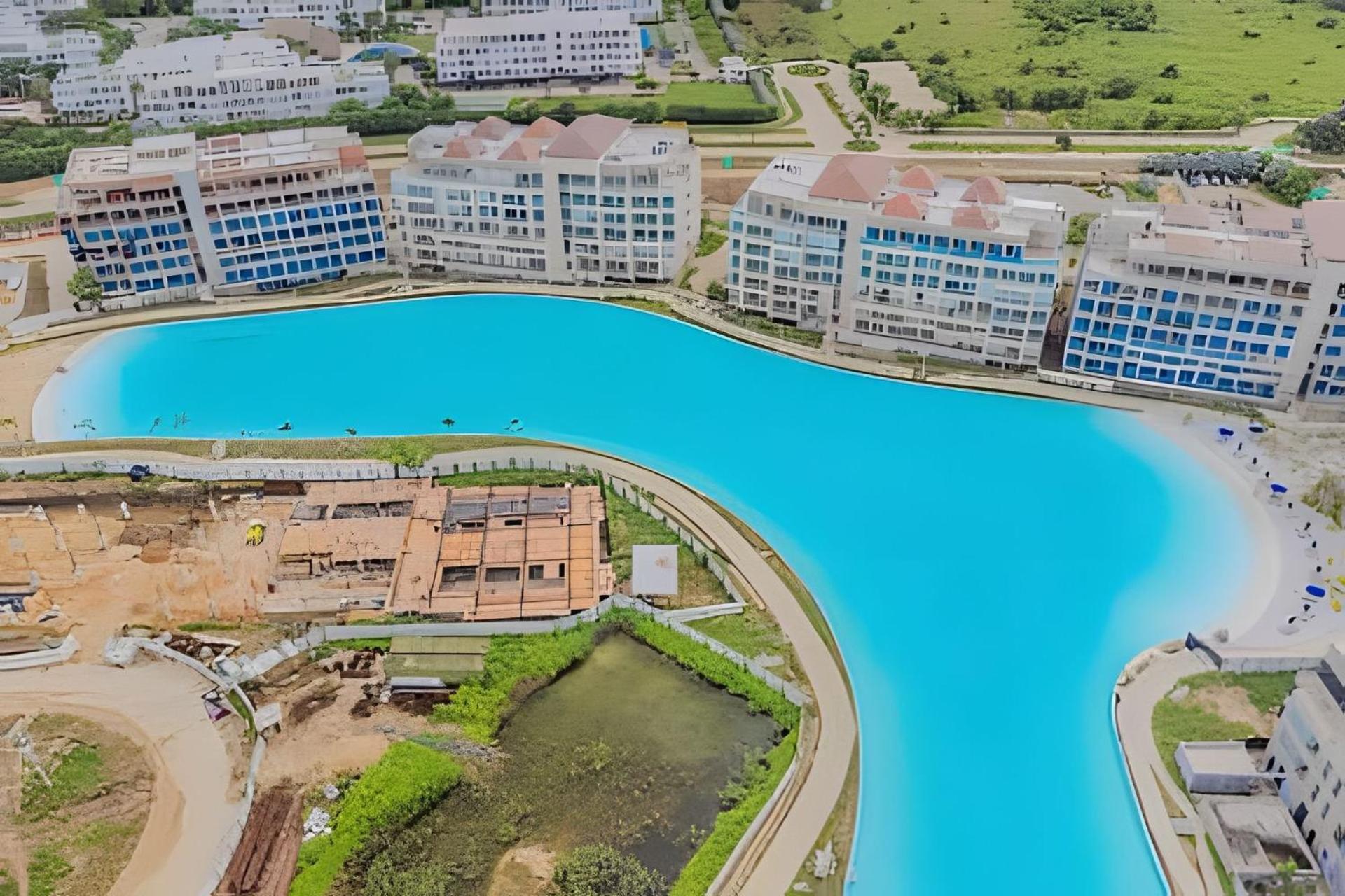 Nuevo, Lujoso y Exclusivo Vista a la Laguna 3BR