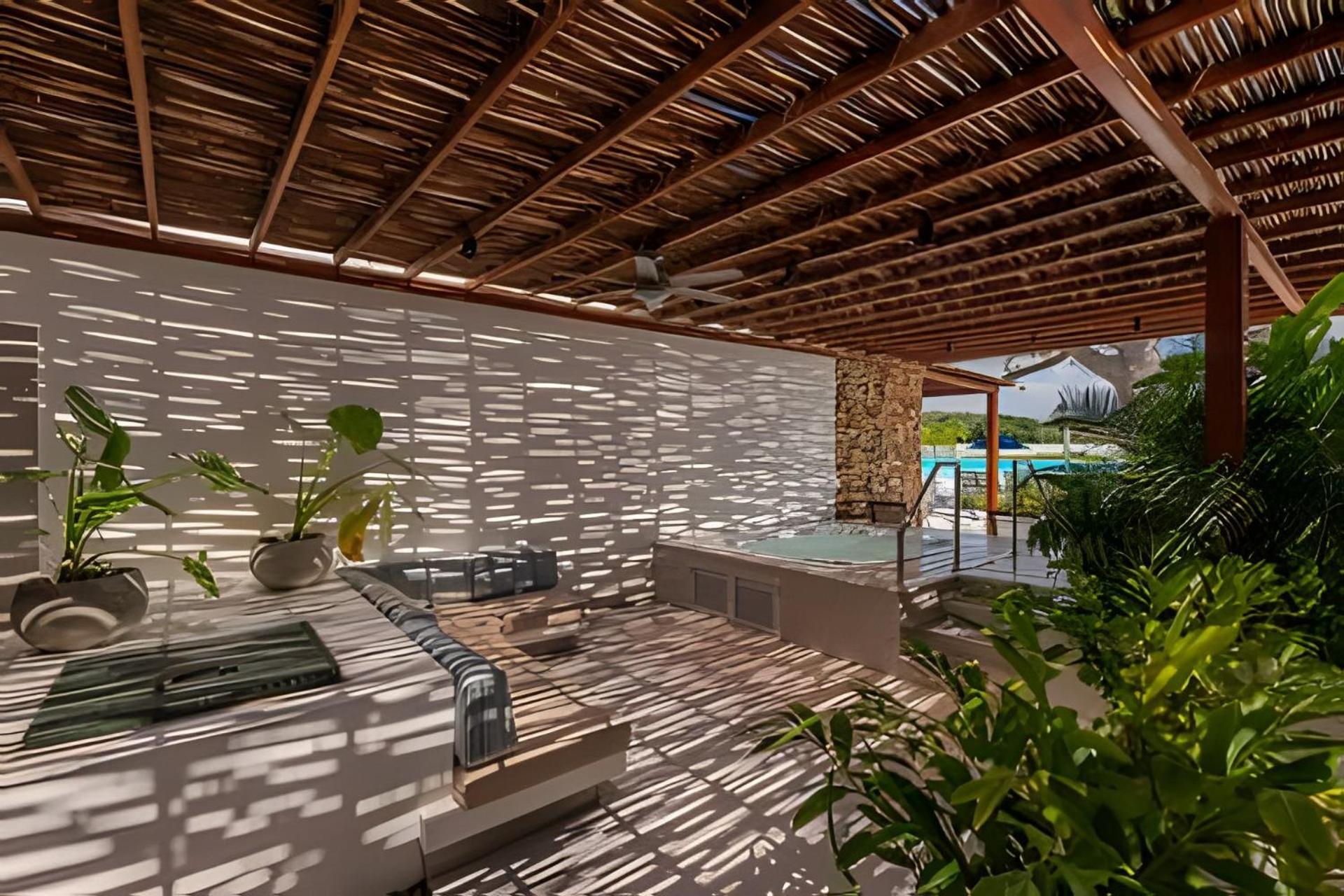 Nuevo, Lujoso y Exclusivo Vista a la Laguna 3BR