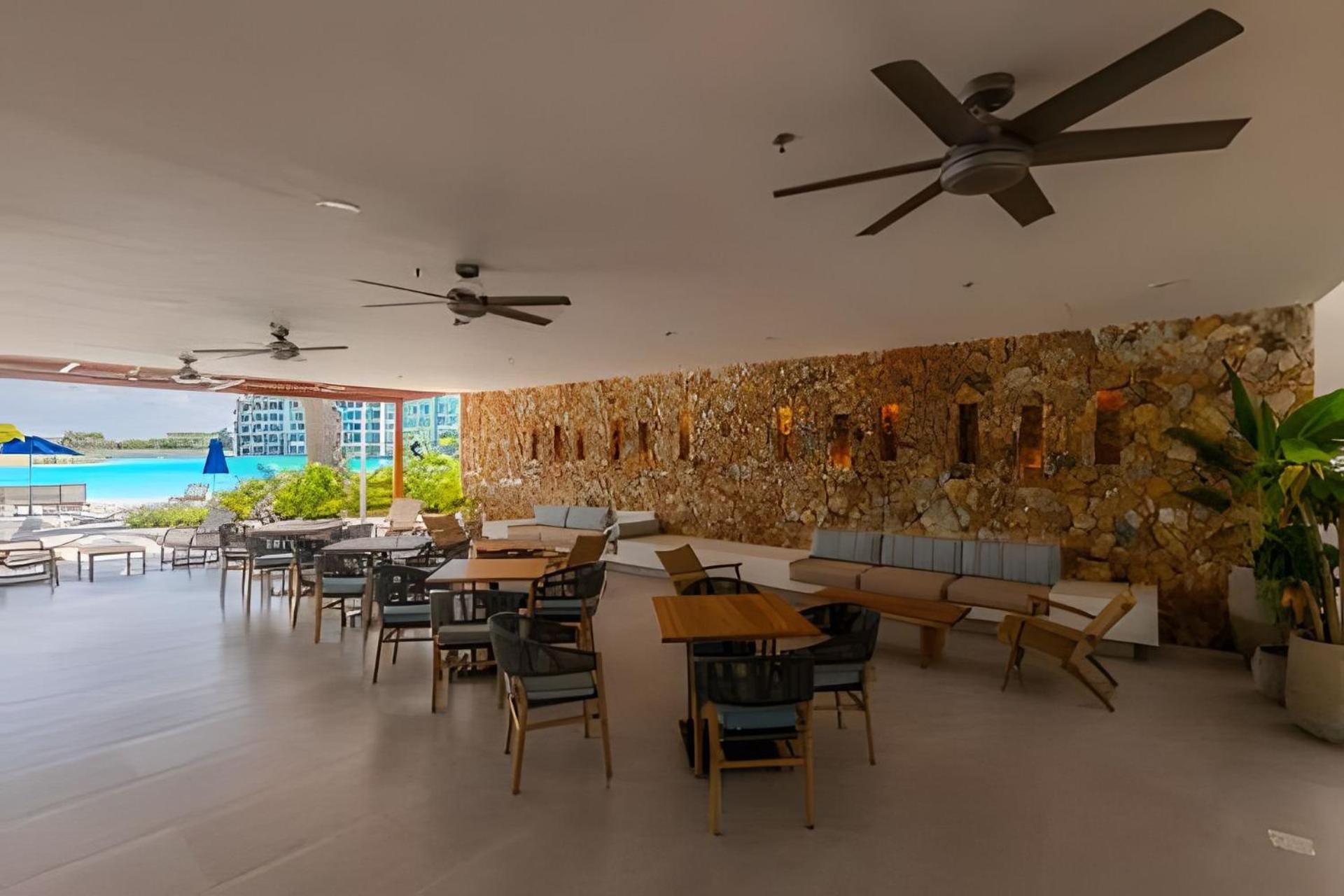 Nuevo, Lujoso y Exclusivo Vista a la Laguna 3BR