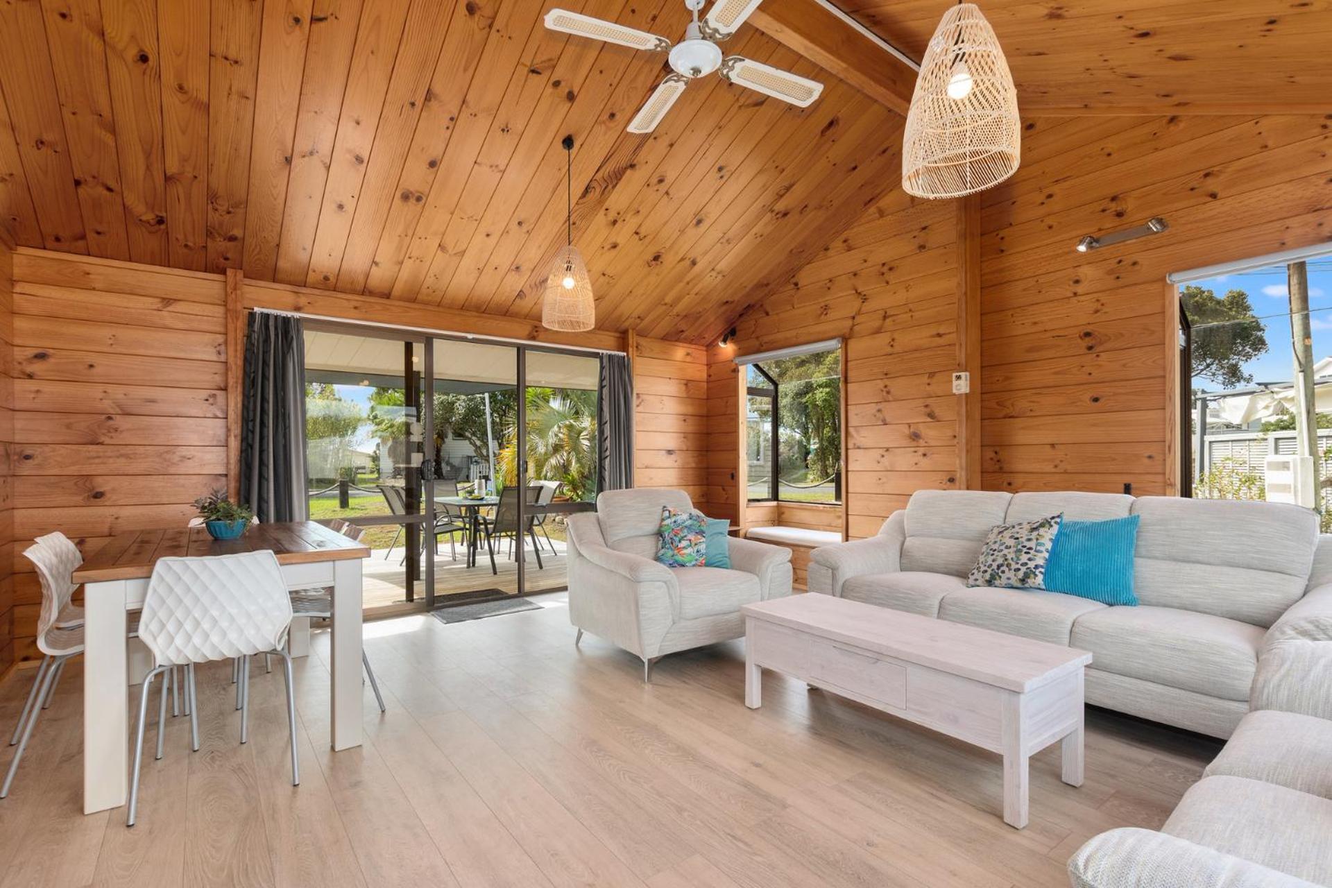 Bream Bay Sands - Ruakaka Holiday Home view 4