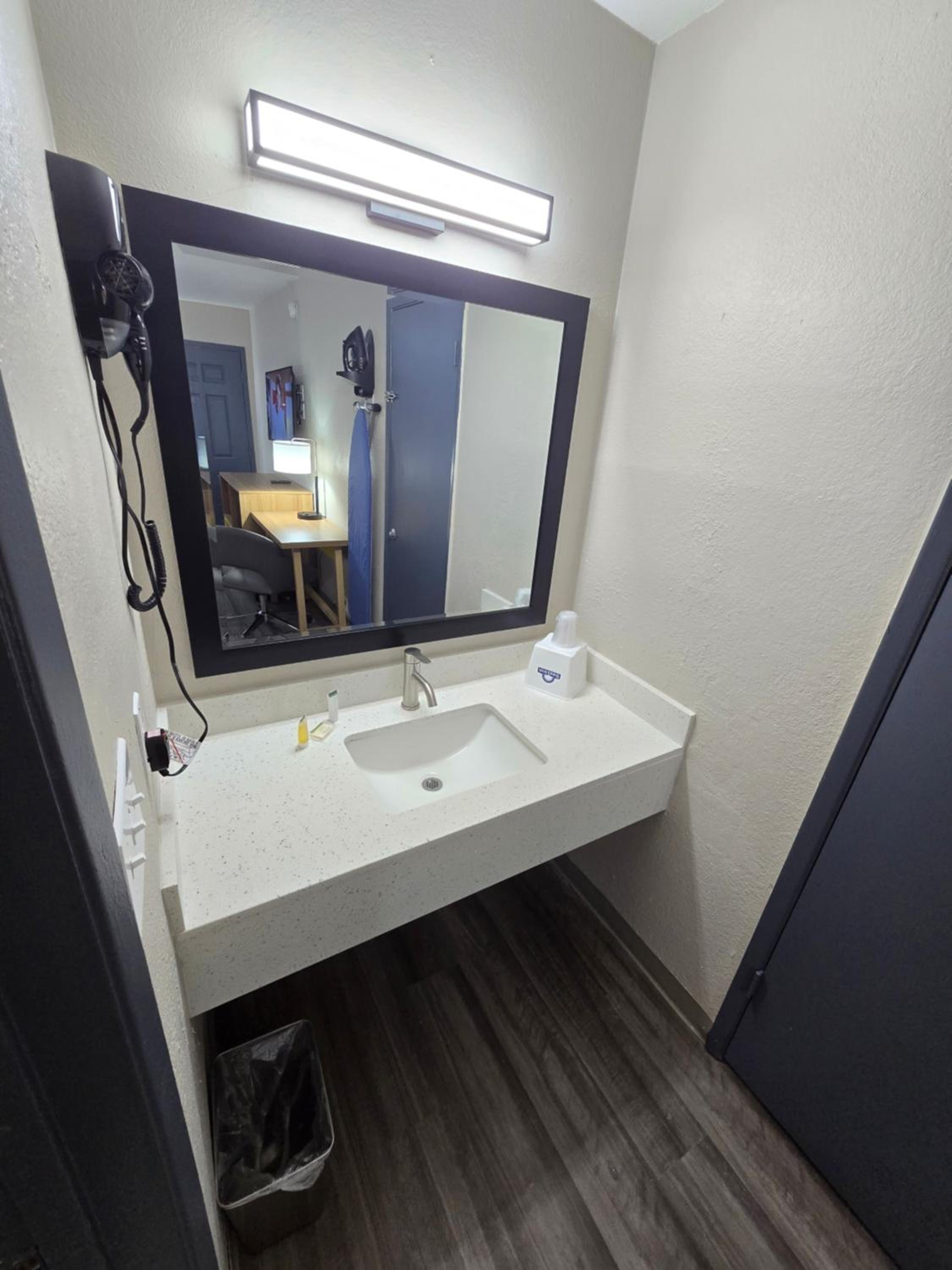 Days Inn by Wyndham Wichita Falls