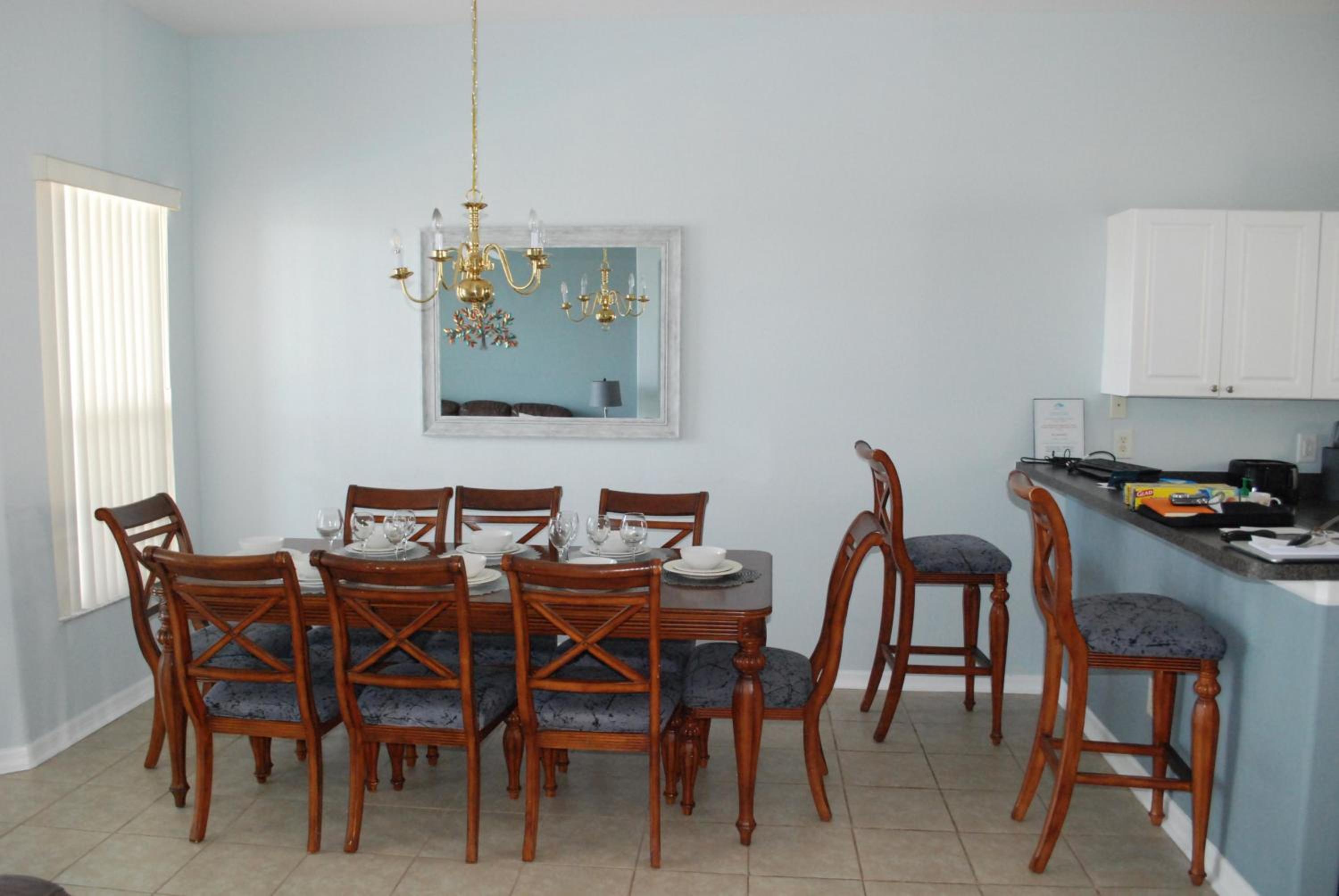 Newly Renovated Courtyard Villa