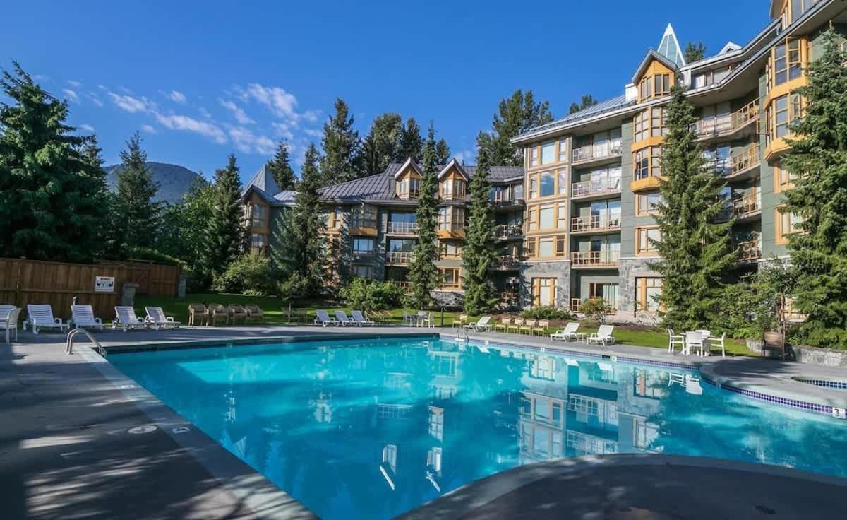 Luxurious Fab Studio Apartment at Cascade