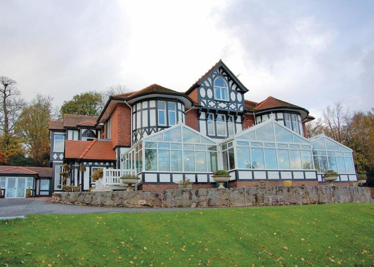 Woodlands Hall