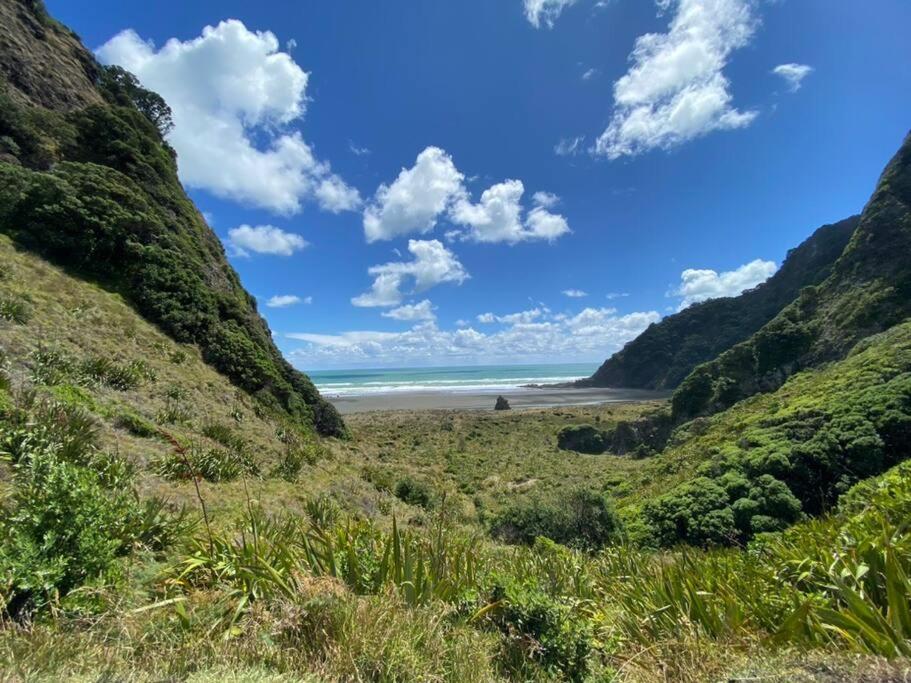 Ahu Ahu House - Karekare view 3