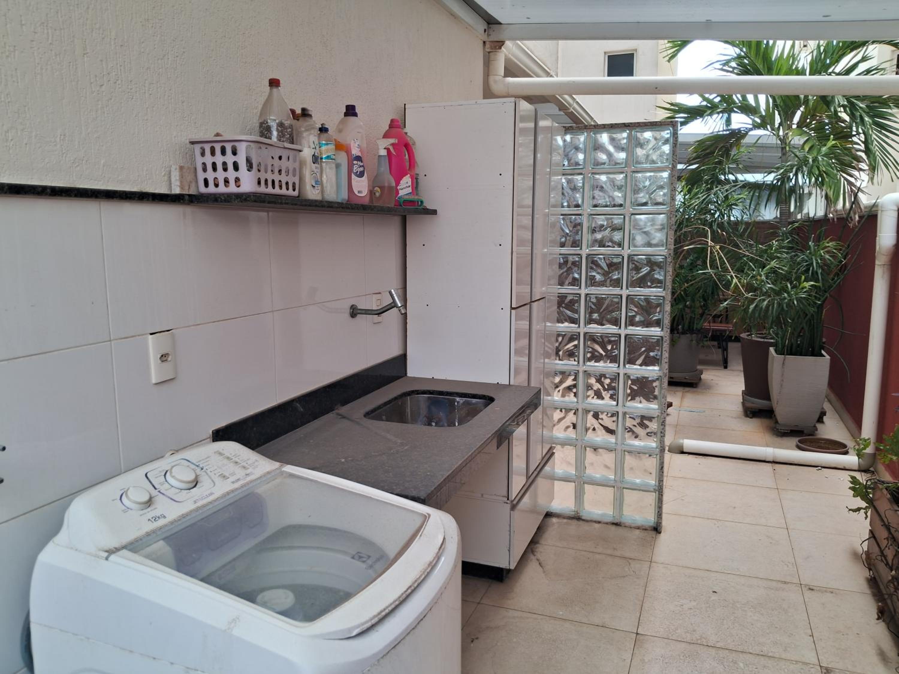 Show de apartamento na Praia do Morro - Guarapari - 3Q - Área externa com churrasqueira - 2 vagas garagem - Wifi - 100m da praia - ar condicionado